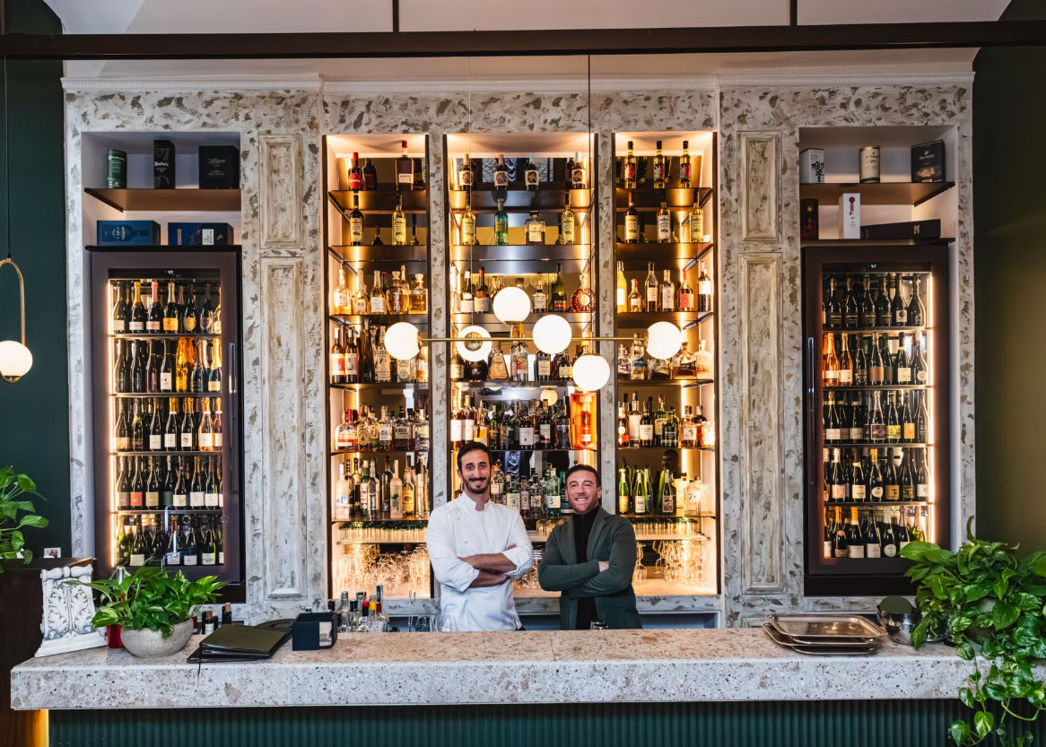Rome VIP Dinner Experience: Truffle, Wine & Exclusive Trevi Fountain View
