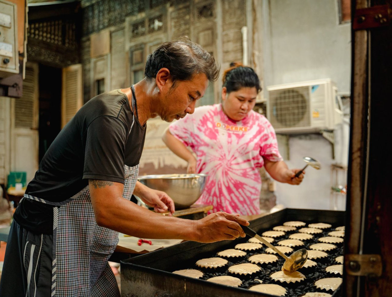 Royal Canapes & Multicultural Flavors Experience