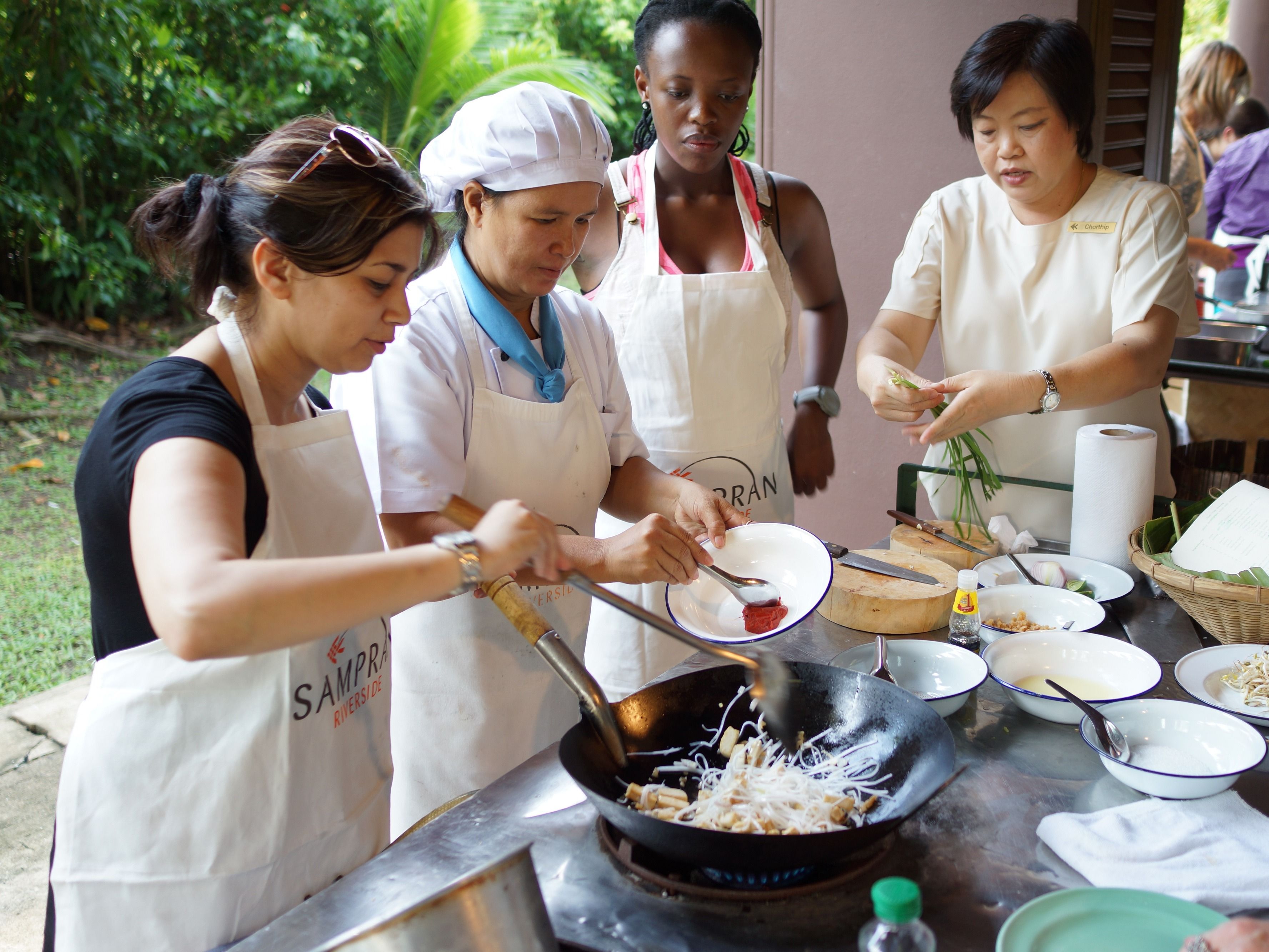 Suan Sampran Thai Cooking Class with Organic Garden Book and Enjoy