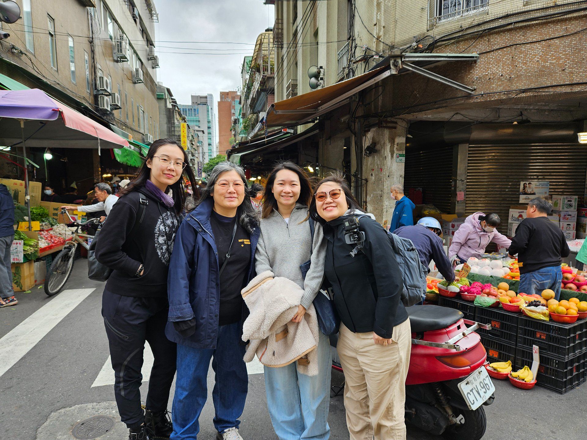 Taipei Market Secrets & The Ultimate Beef Noodle Soup Experience