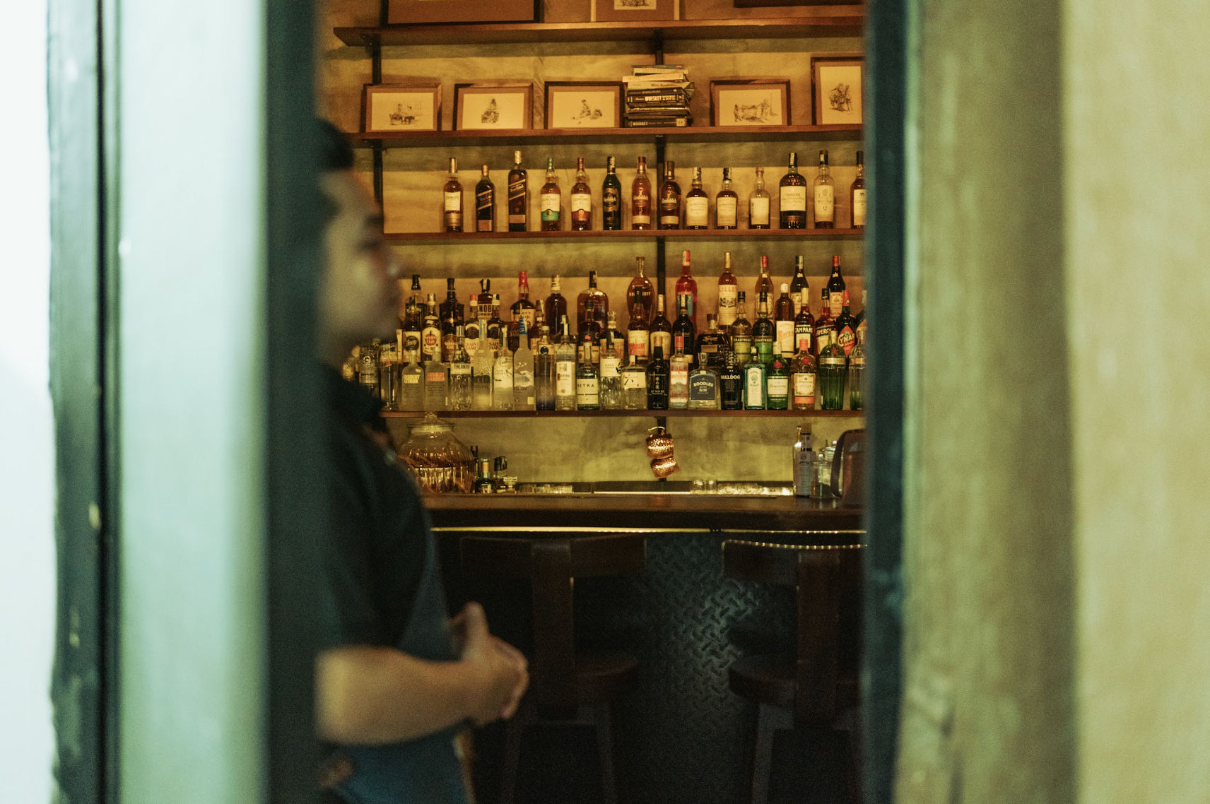 Secrets of Saigon: A Hidden Speakeasy & Cocktail Adventure
