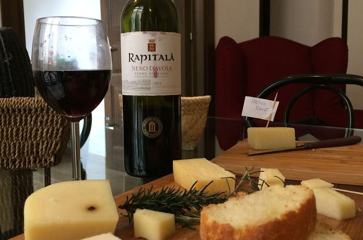 Sicilian Wines with Cheese Tasting Experience in Palermo