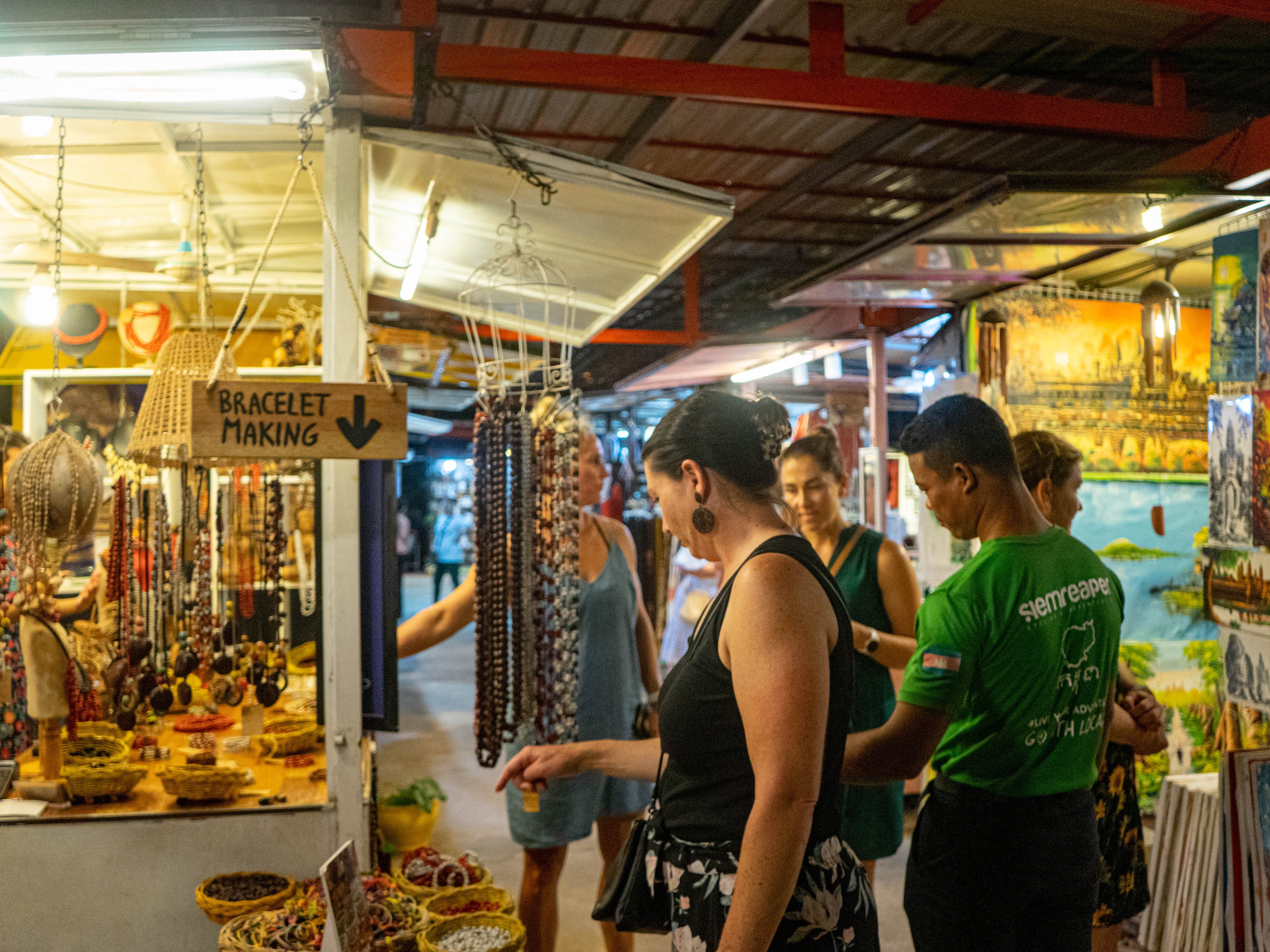 An Evening Culinary Journey with a Tuk Tuk Ride in Siem Reap