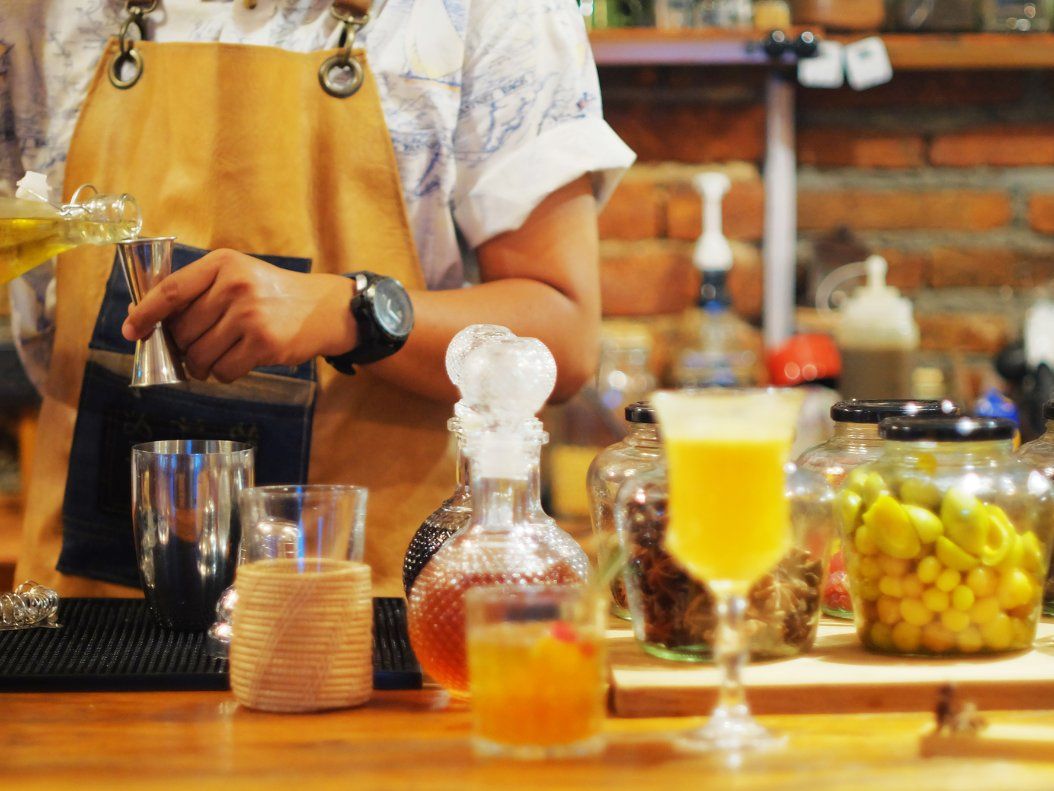Hanoi Cocktails & Cuisine Experience: Mix, Pair, and Savor
