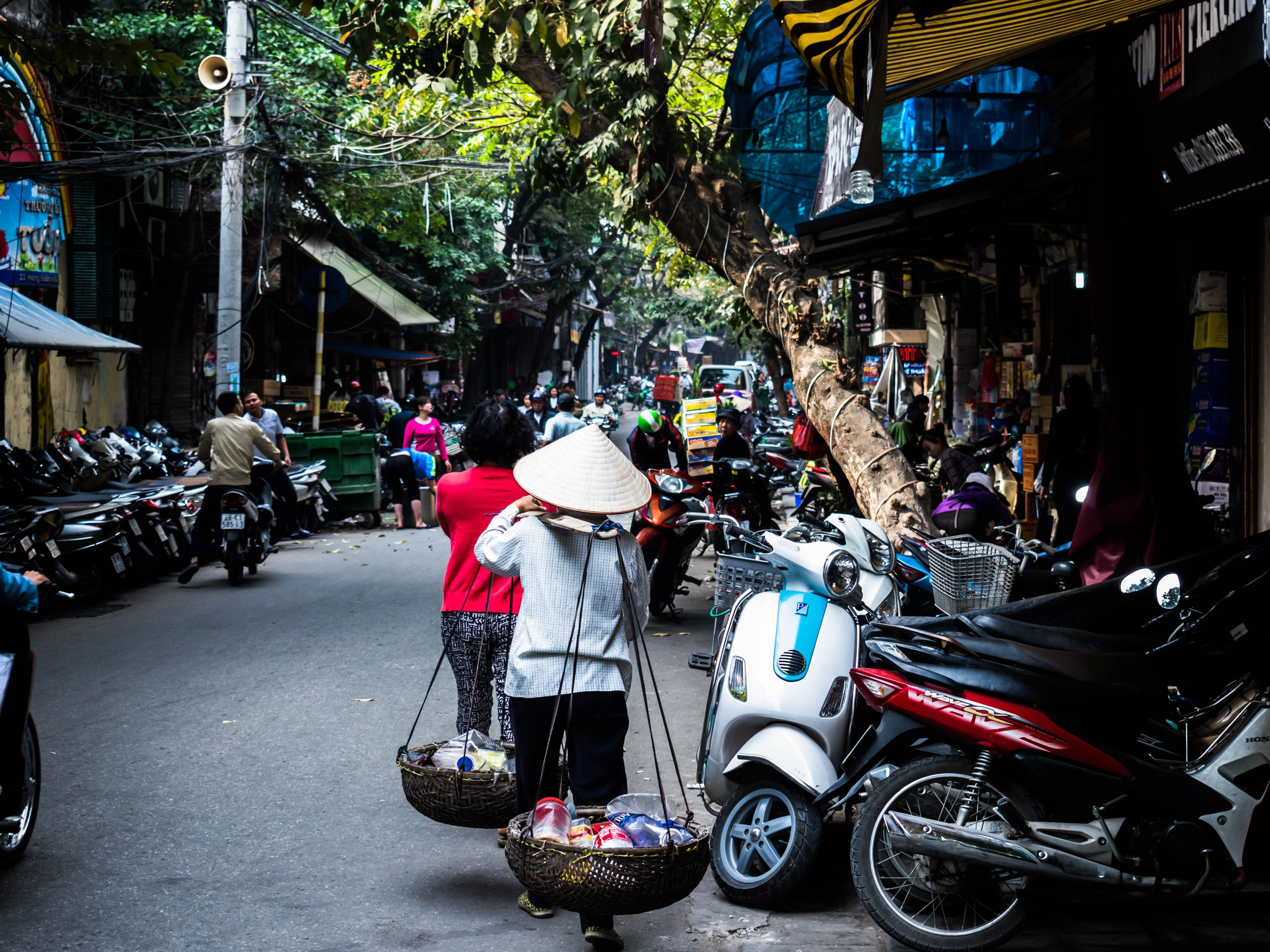 Small Group Hanoi Walking Street Food Tour With Real Foodie