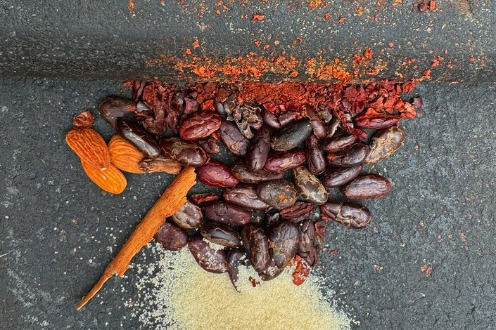 1-stündiger Kurs zur Herstellung von Schokolade aus Oaxaca mit Mole-Zubereitung und Getränken