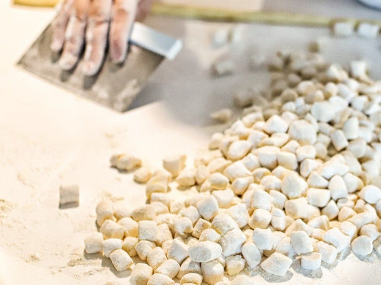 Positano Cooking Class Experience with Wine for Small Groups