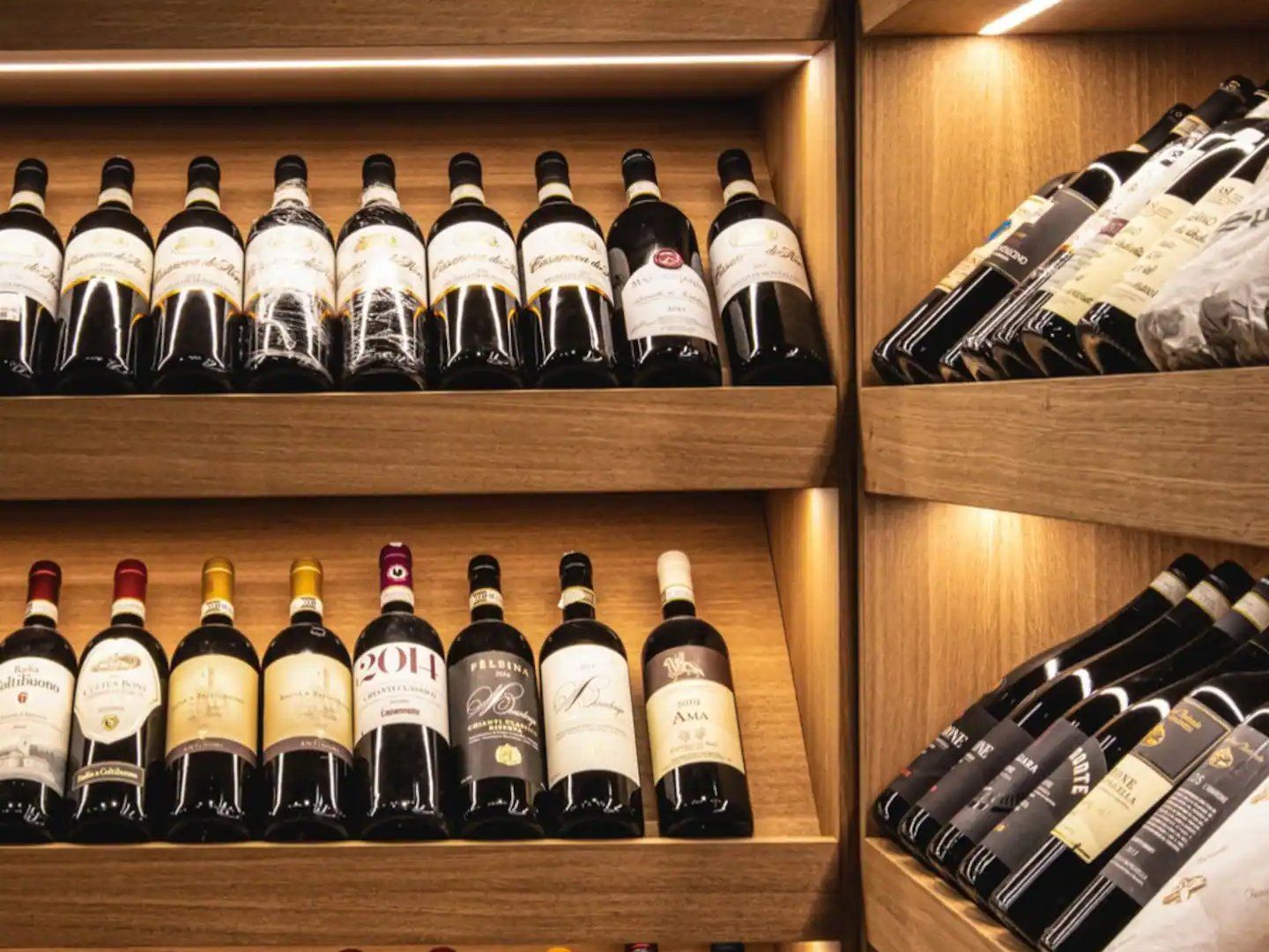 Weinprobe in Positano mit einem Sommelier für kleine Gruppen