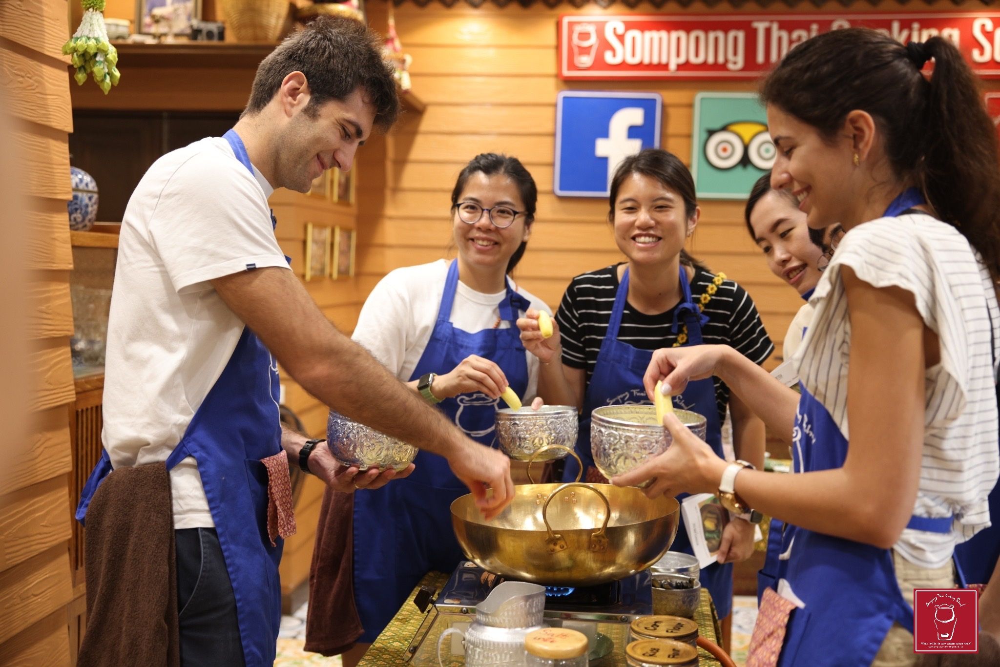 Sompong Thai Cooking Class in Silom