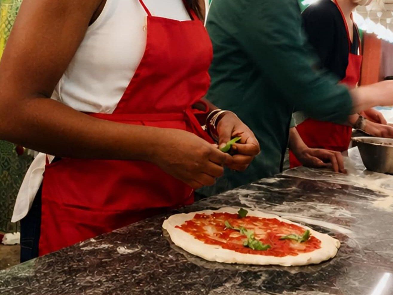 Sorrento: Authentic Pizza Making Experience in the City Center