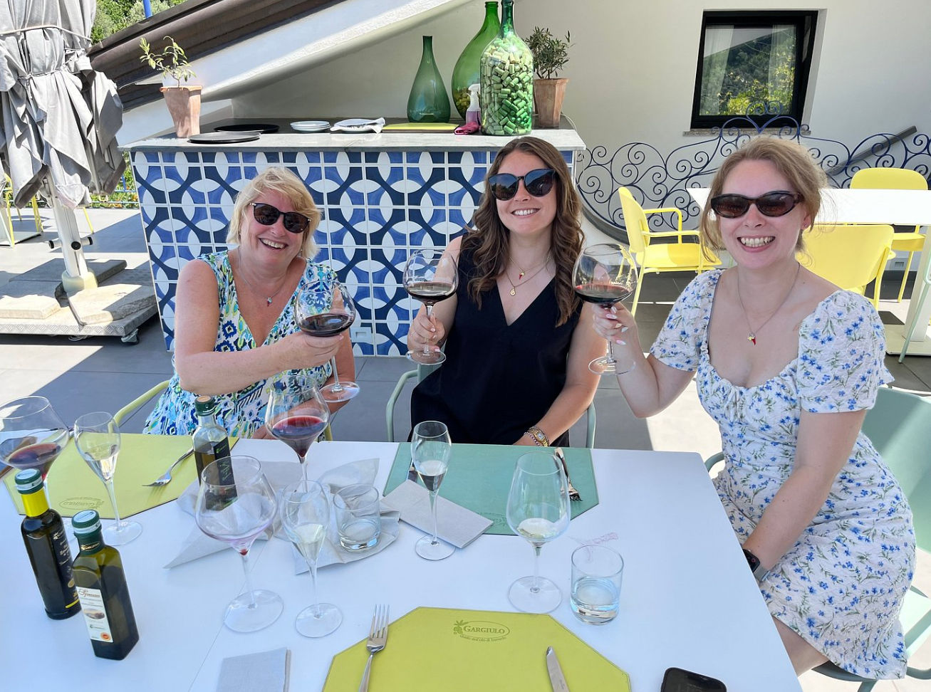 Sorrento Coast Wine Tasting with Five Wines & Local Delicacies