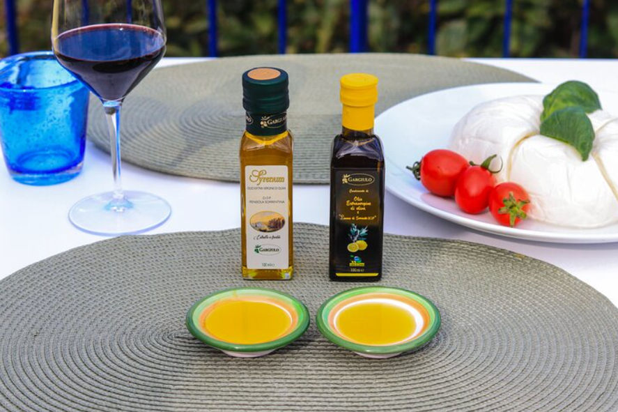 Sorrento Coast Wine Tasting with Five Wines & Local Delicacies