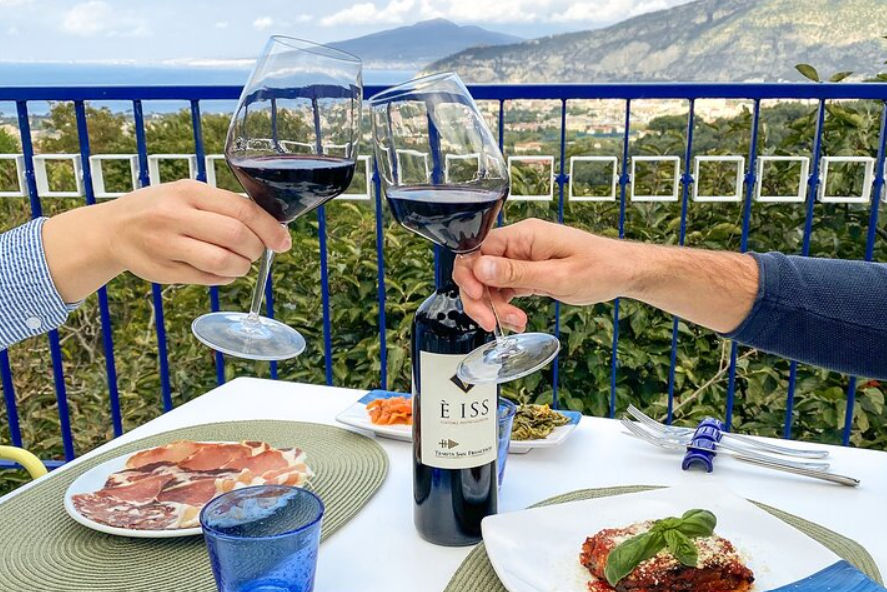 Sorrento Pizza Making Experience with Vesuvius Views