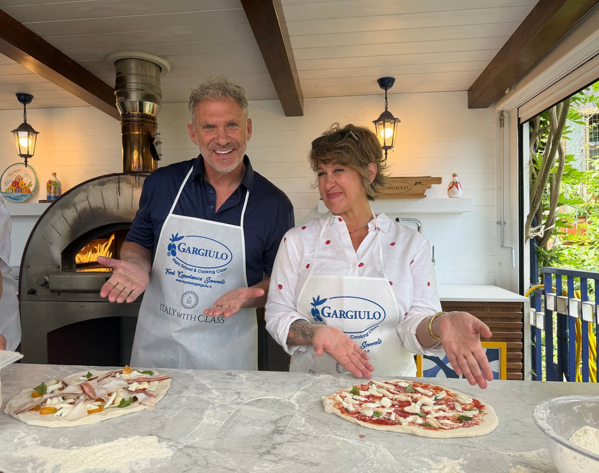 Sorrento Pizza Making Experience with Vesuvius Views
