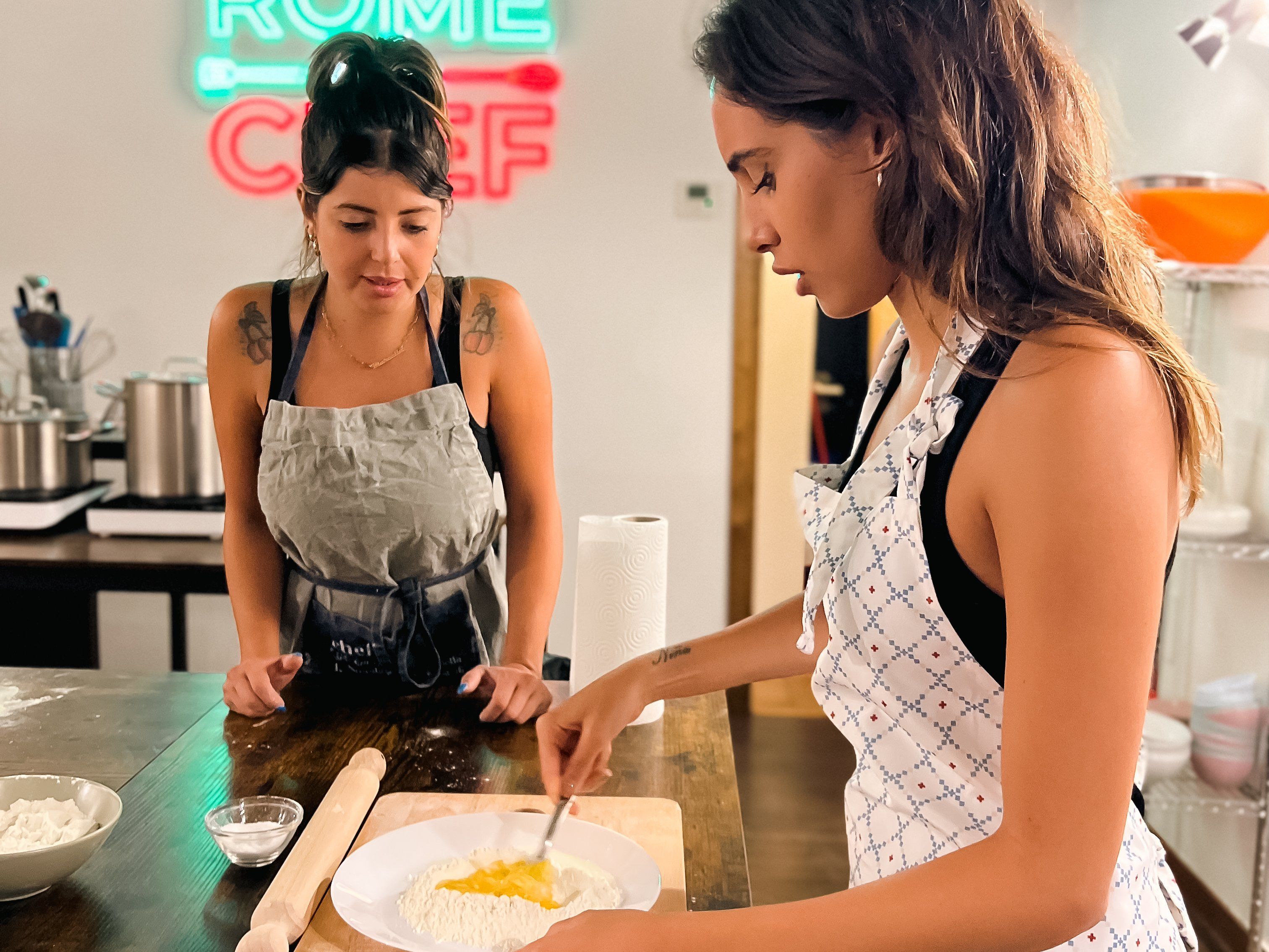 Carbonara Cooking Class Rome and Cocktail Crafting