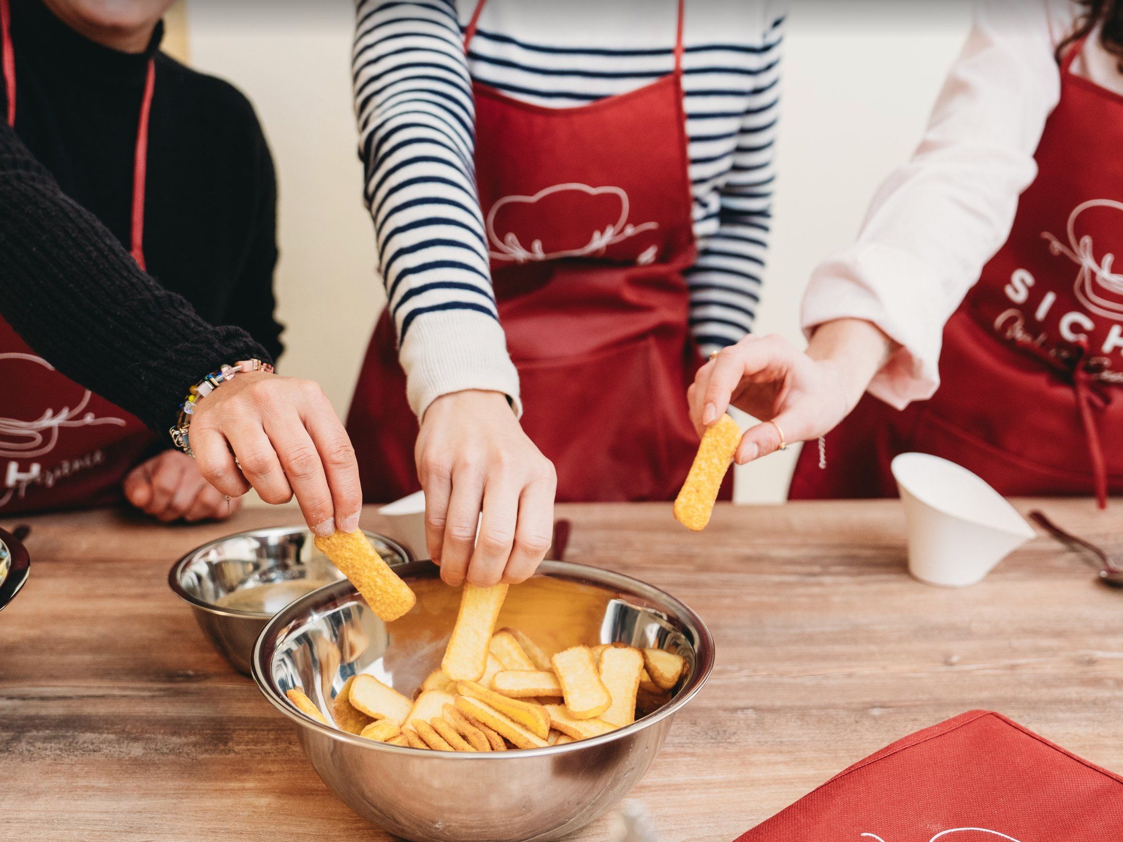 Step Into the Heart of Florence: Fresh Pasta and Tiramisu Experience
