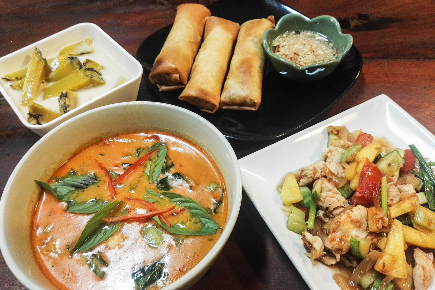 Les meilleures saveurs de Bangkok : cours de cuisine et visite du marché (végétariens bienvenus)