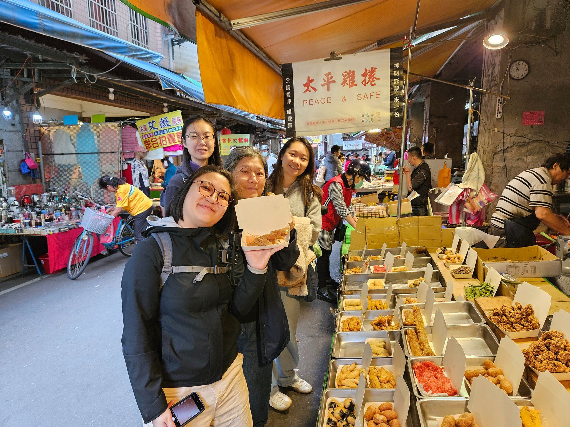 Taipei Market Secrets & The Authentic Braised Pork Rice Experience
