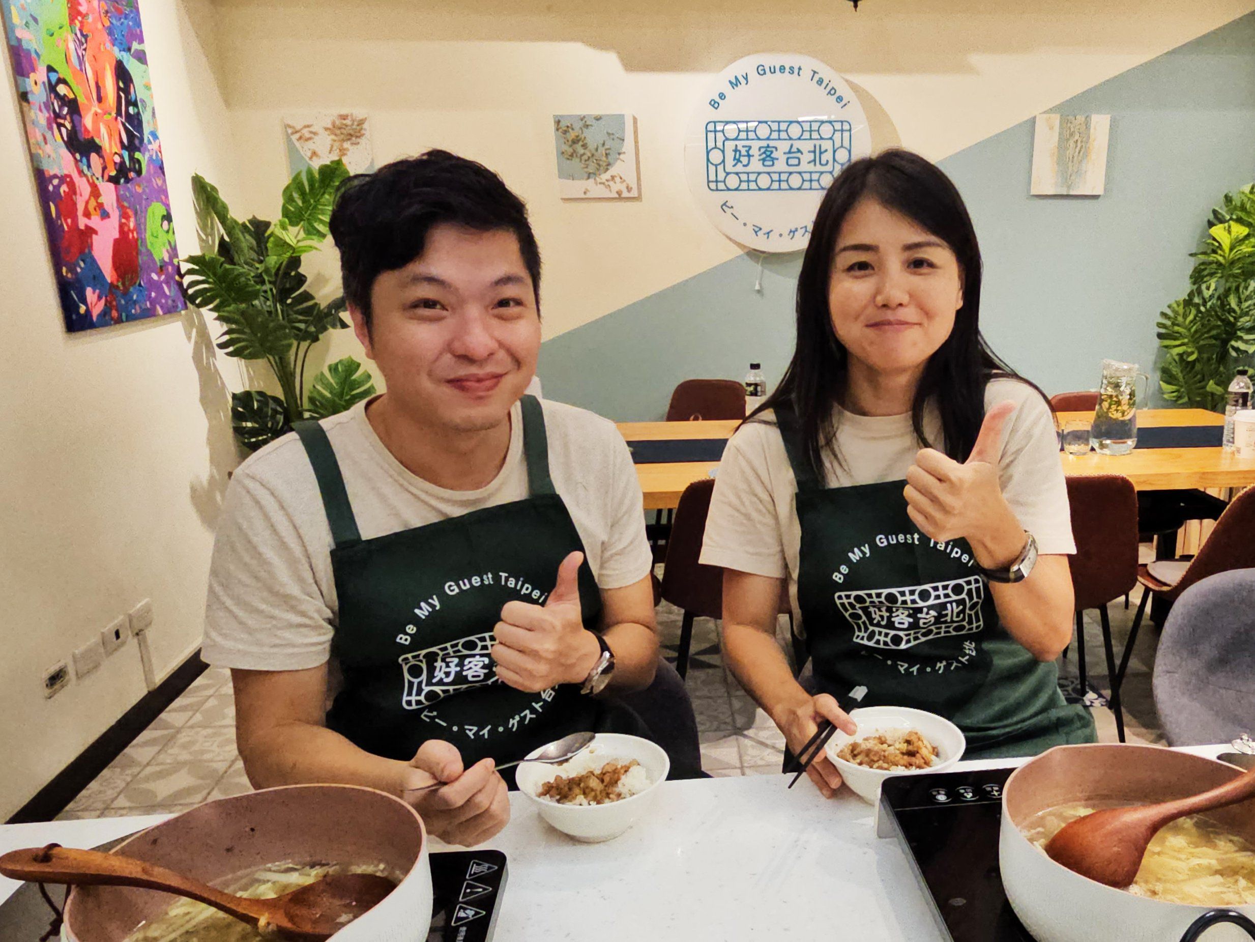 Taipei Market Secrets & The Authentic Braised Pork Rice Experience
