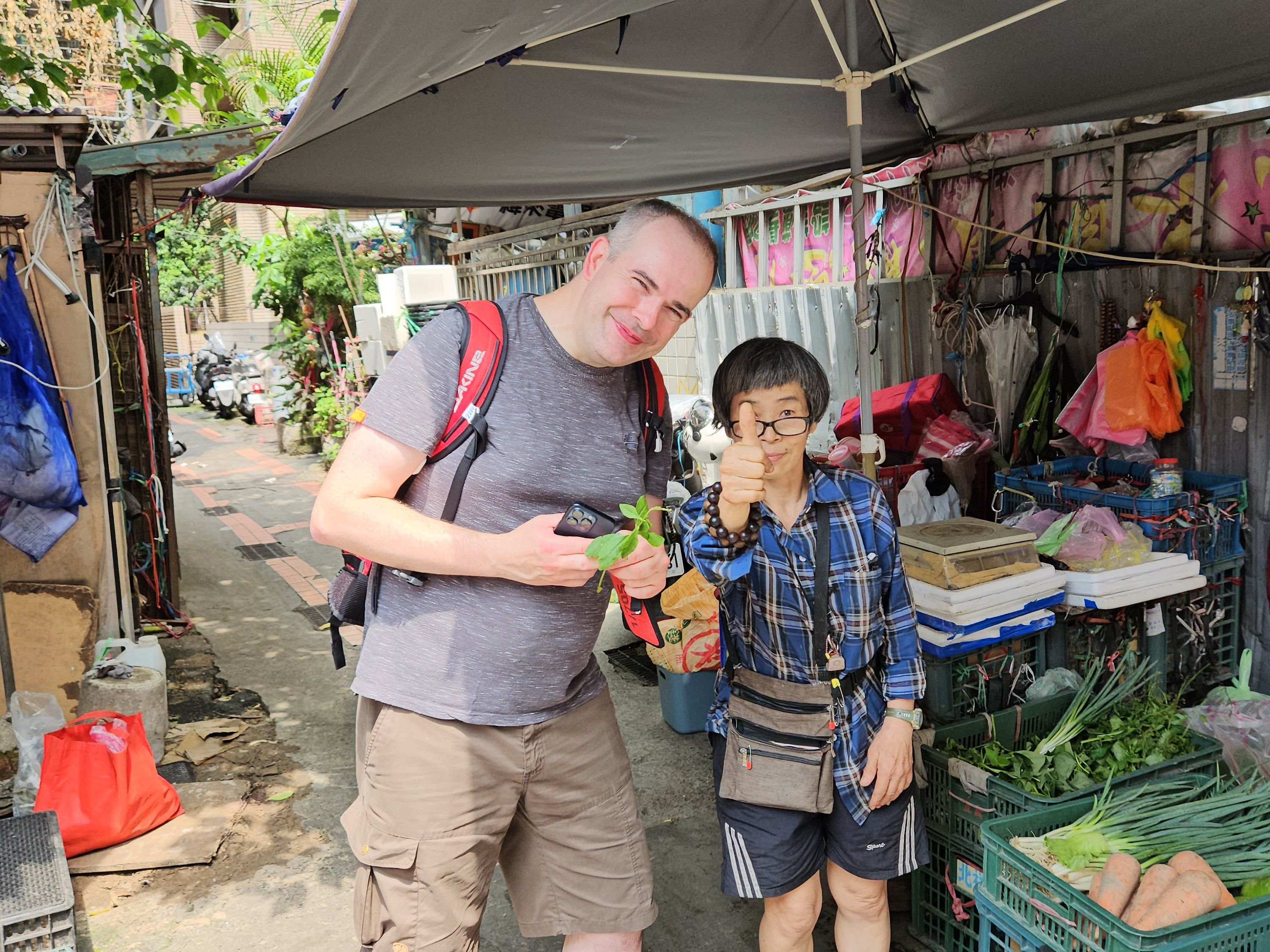 Taipei Market Secrets & The Authentic Braised Pork Rice Experience