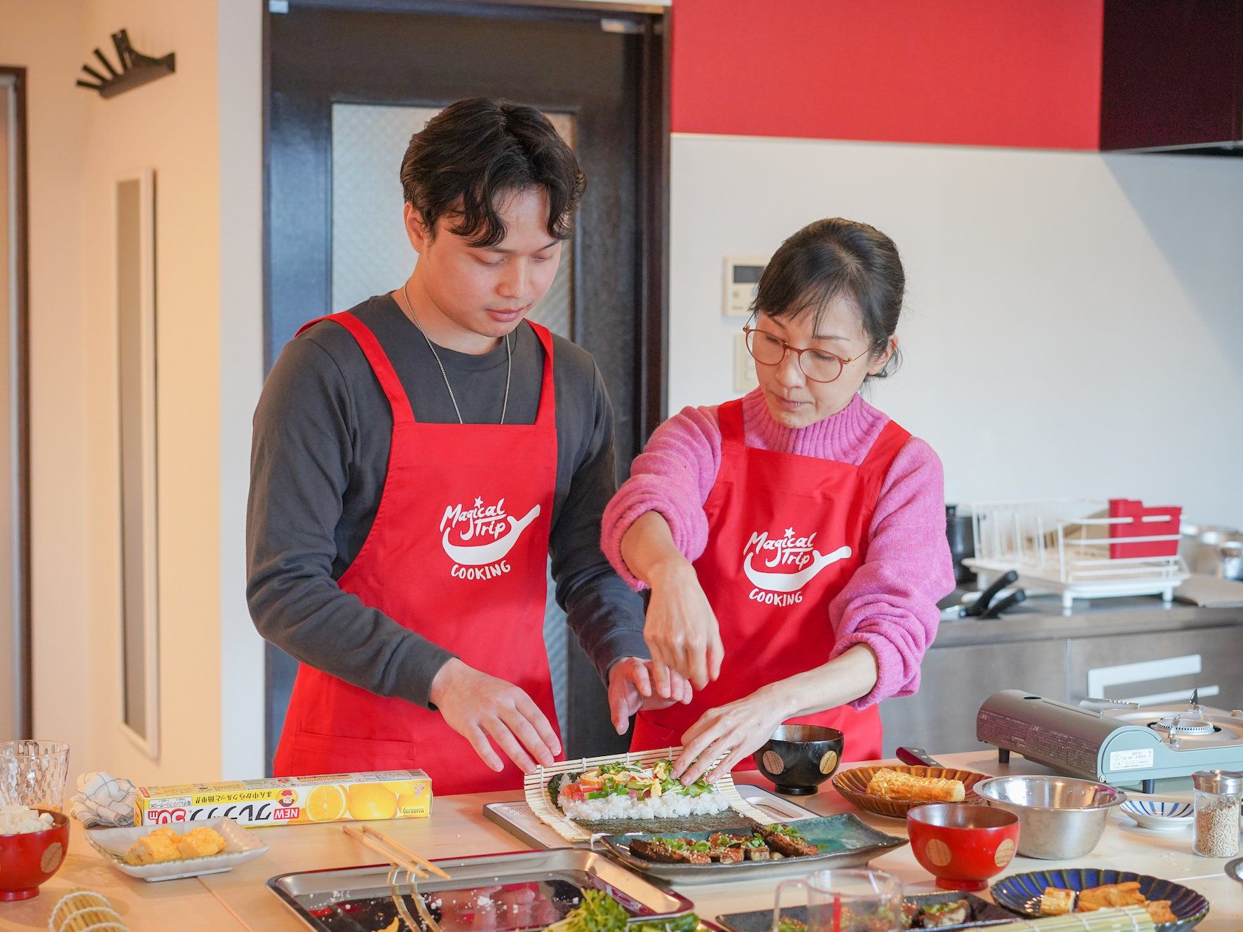 Sushi & Sake Tasting Cooking Class with a Visit to a Local Supermarket in Tokyo