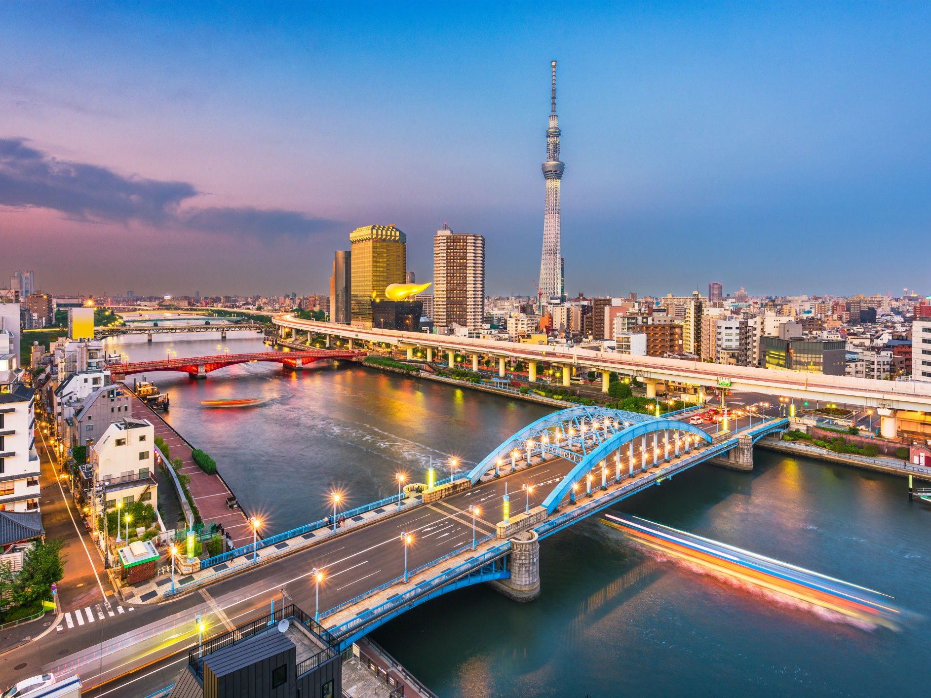 Sushi Making Masterclass in Tokyo: Learn Techniques from Experts in Asakusa