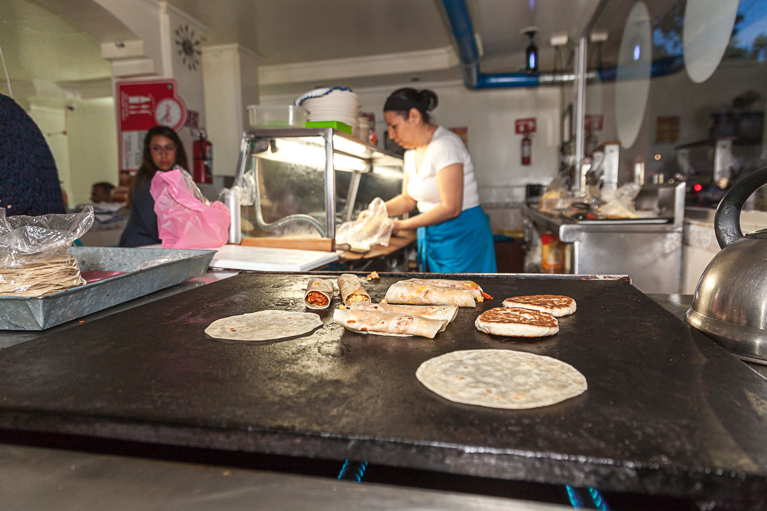 Ausgehen in Mexiko-Stadt: Eine tägliche Tour durch Tacos, Bier und Mezcal mit einem kulinarischen Experten