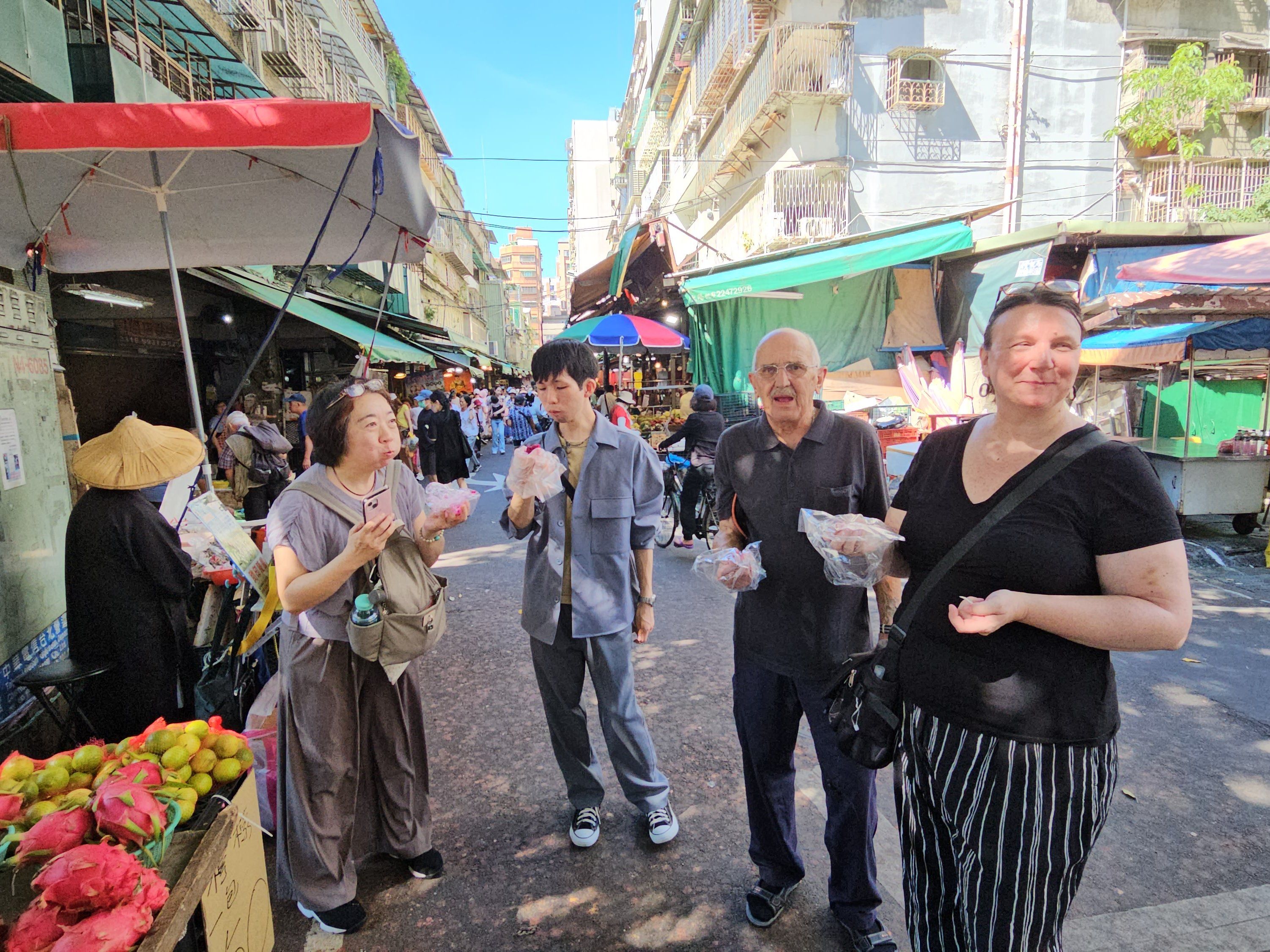 Taipei Market Secrets & The Authentic Braised Pork Rice Experience
