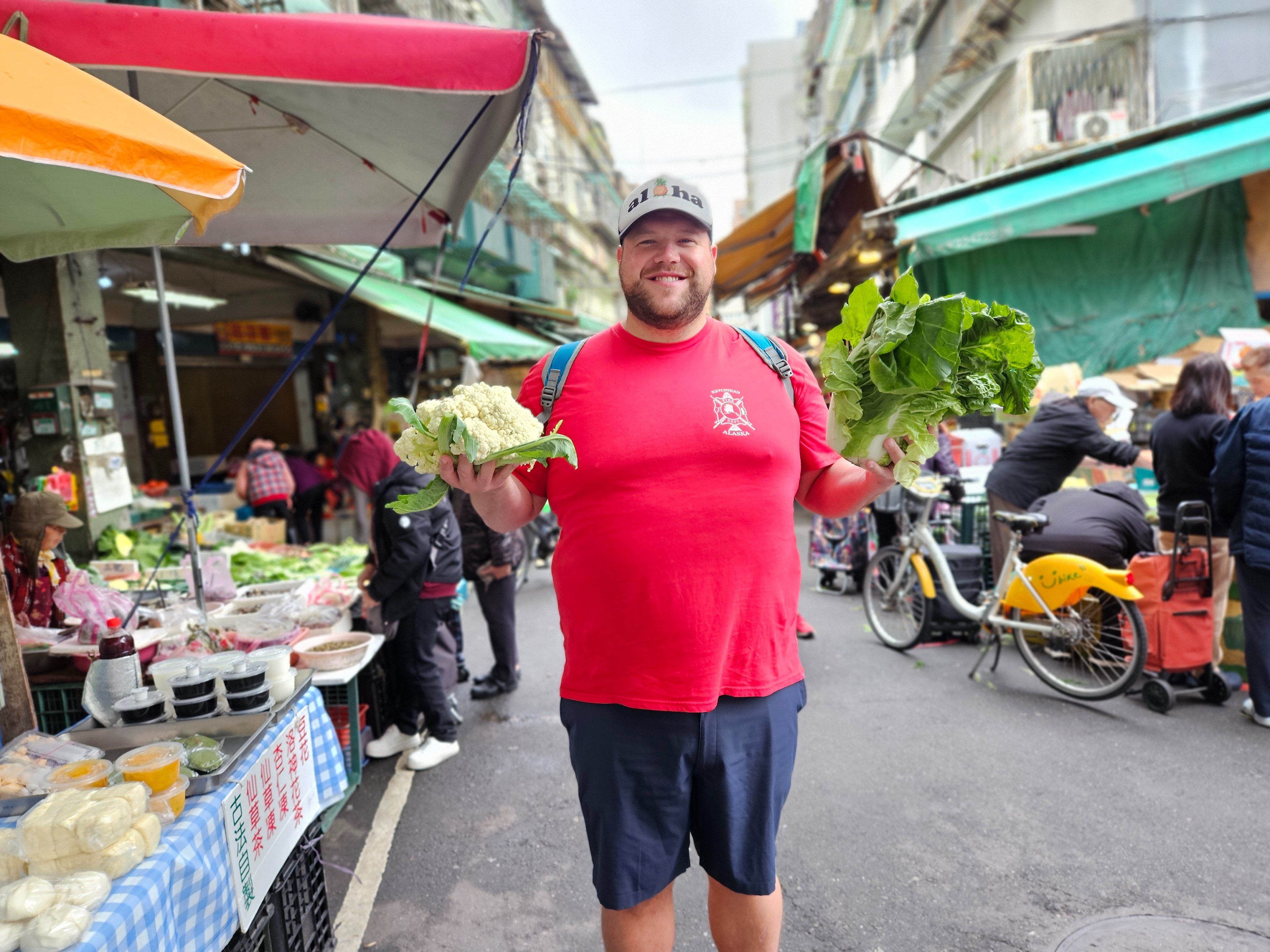 Taipei Market Secrets & The Bountiful Stir-Fried Rice Experience