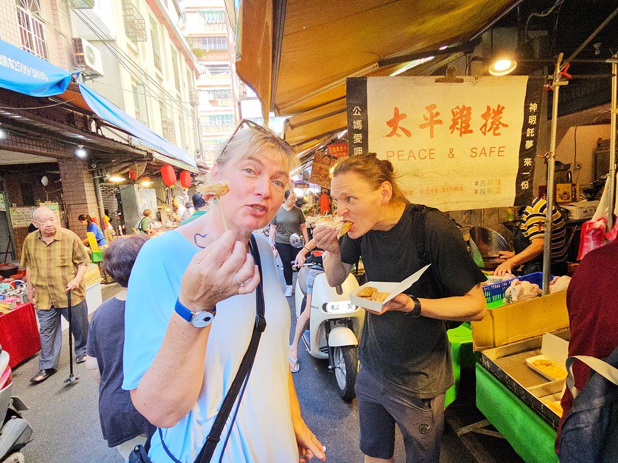 Taipei Market Secrets & The Taiwanese Risotto Experience