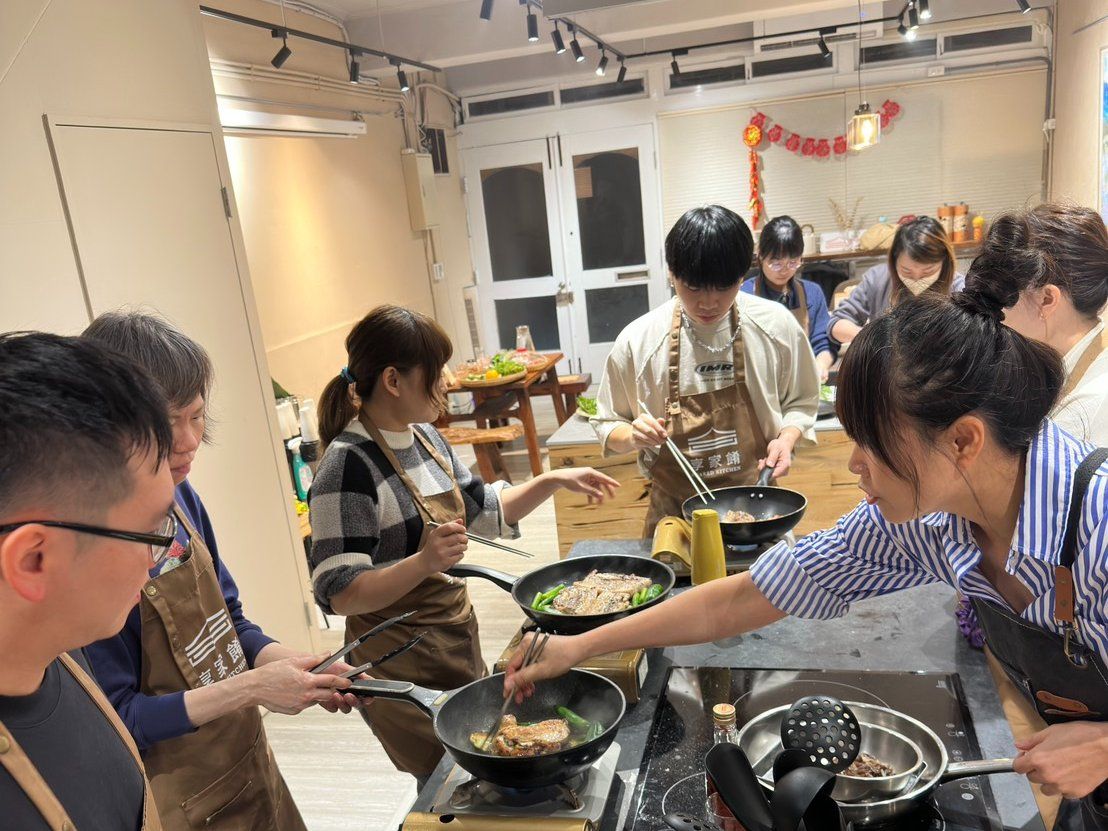 Taiwanese Indigenous Cuisine Experience in Dadaocheng