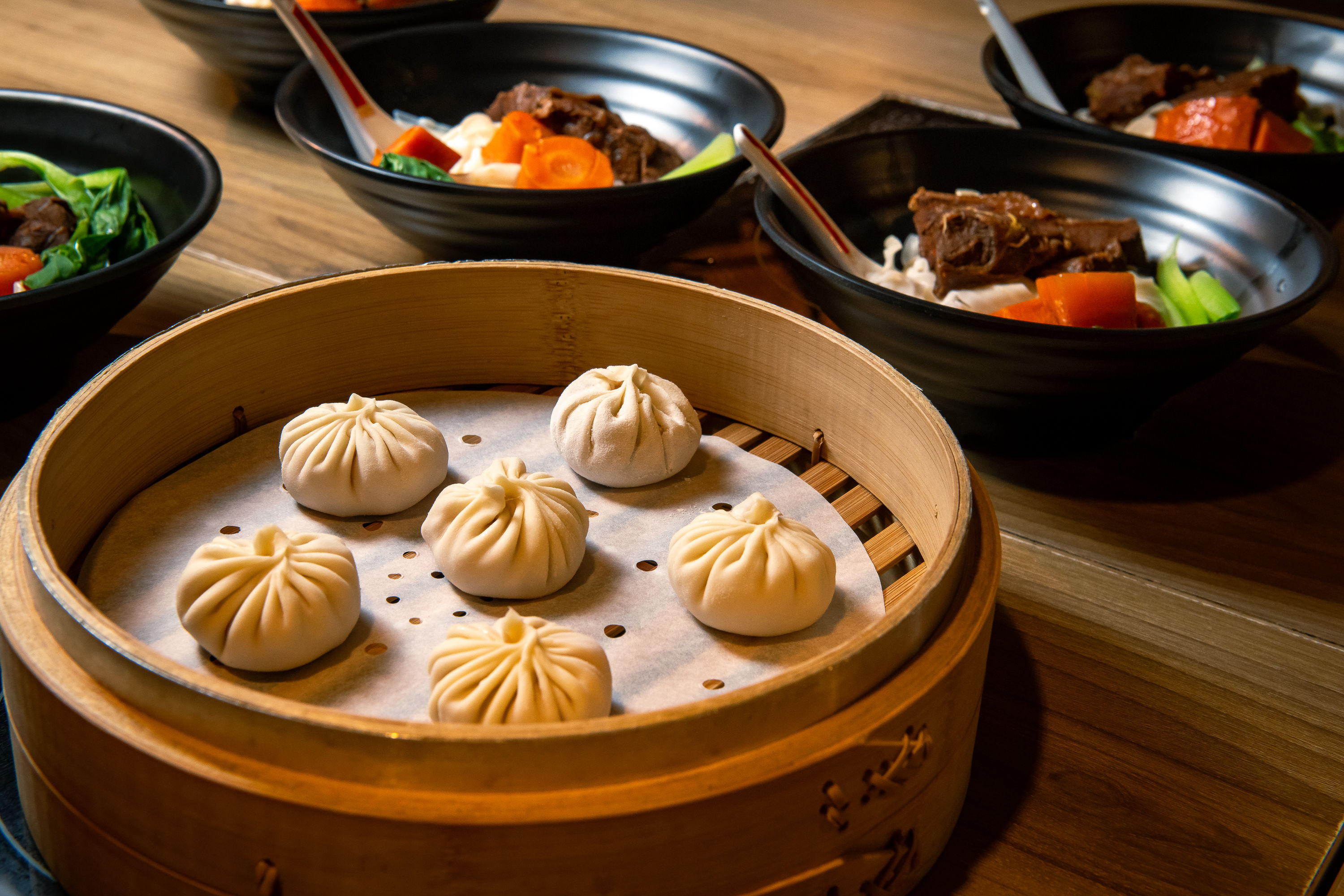 台湾面食体验：小笼包、牛肉面（附传统市场导览）
