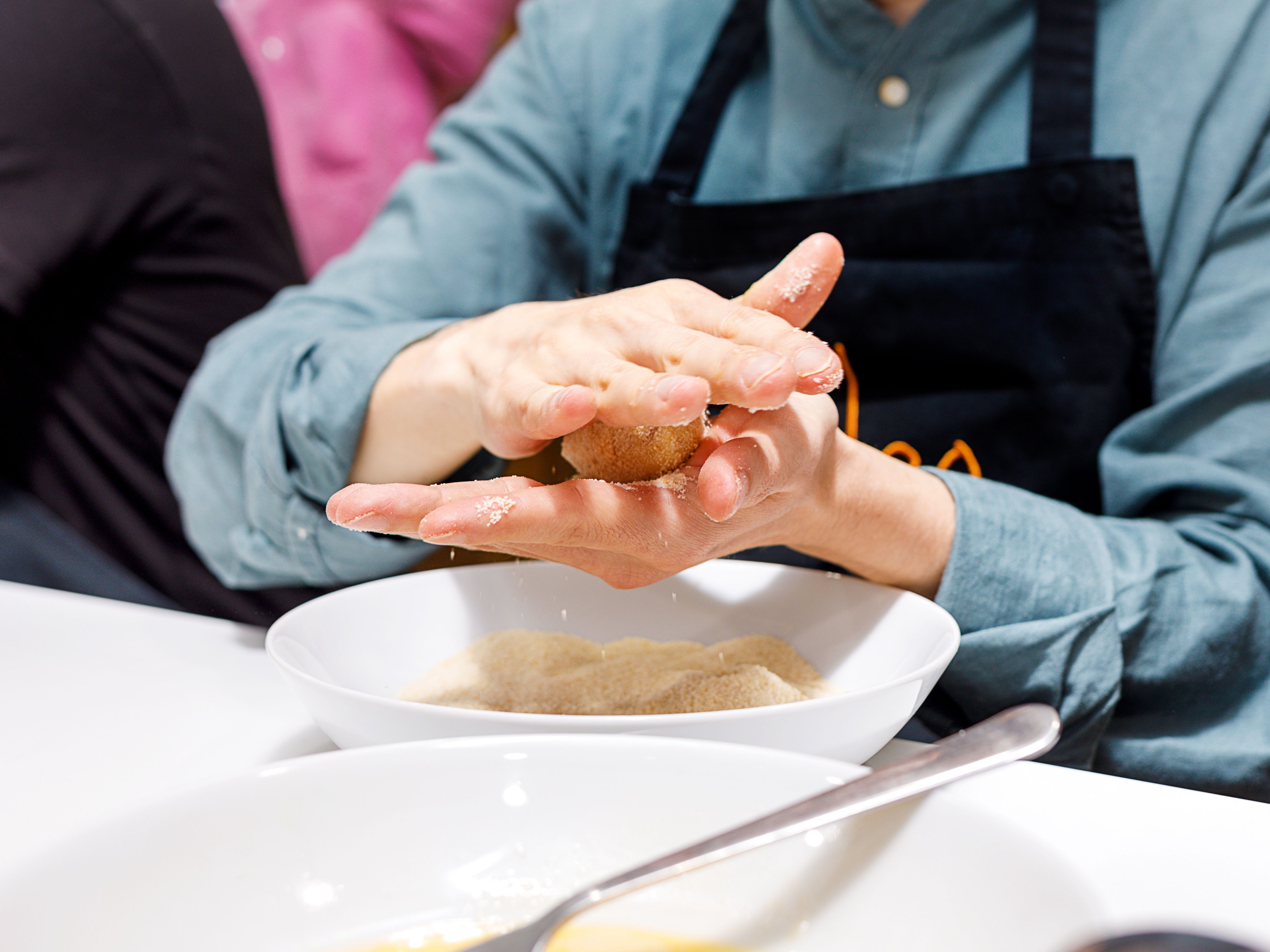 Tapas and Paella Culinary Class in a Special Gastronomic Place