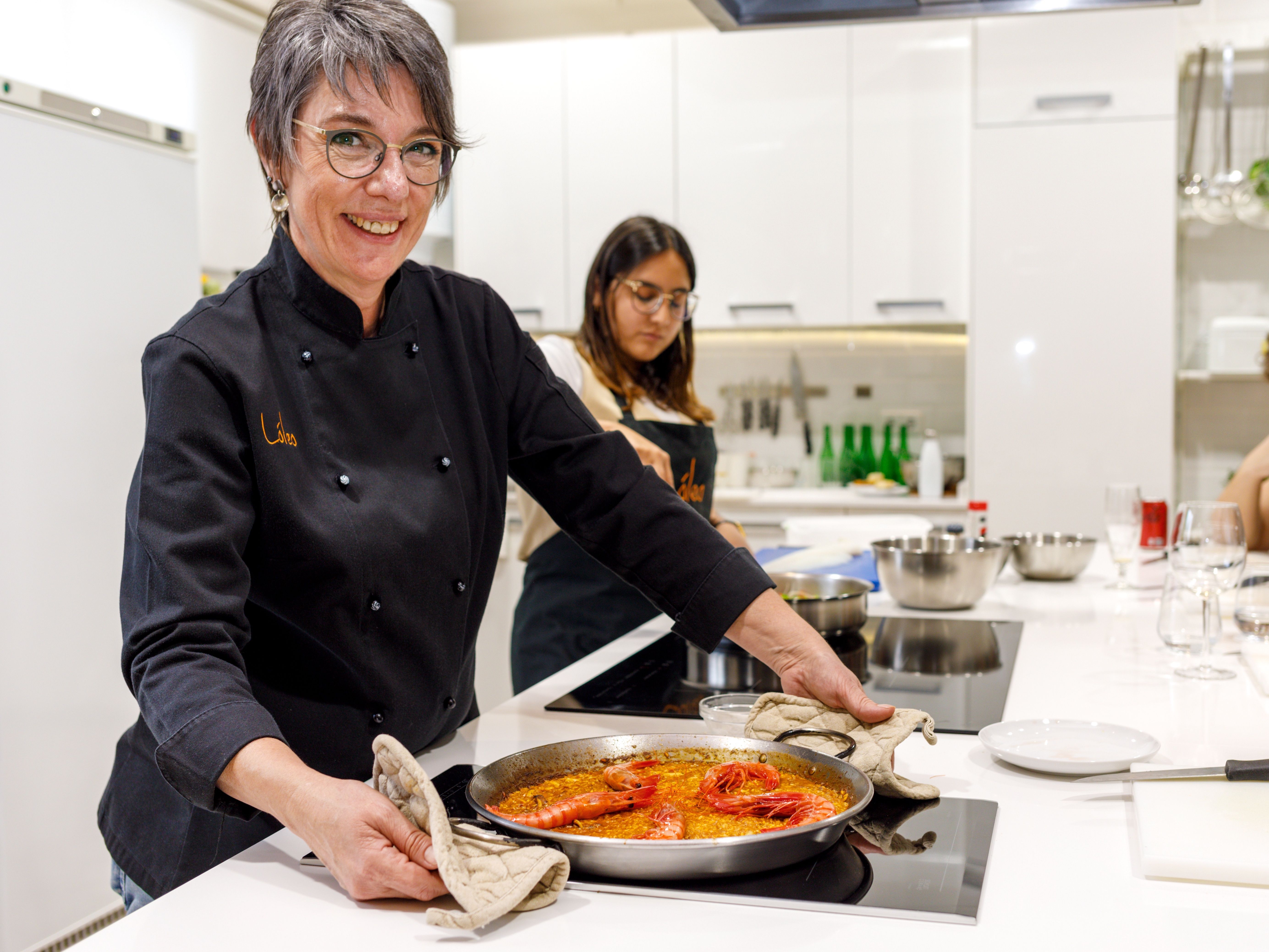 Tapas and Paella Culinary Class in a Special Gastronomic Place