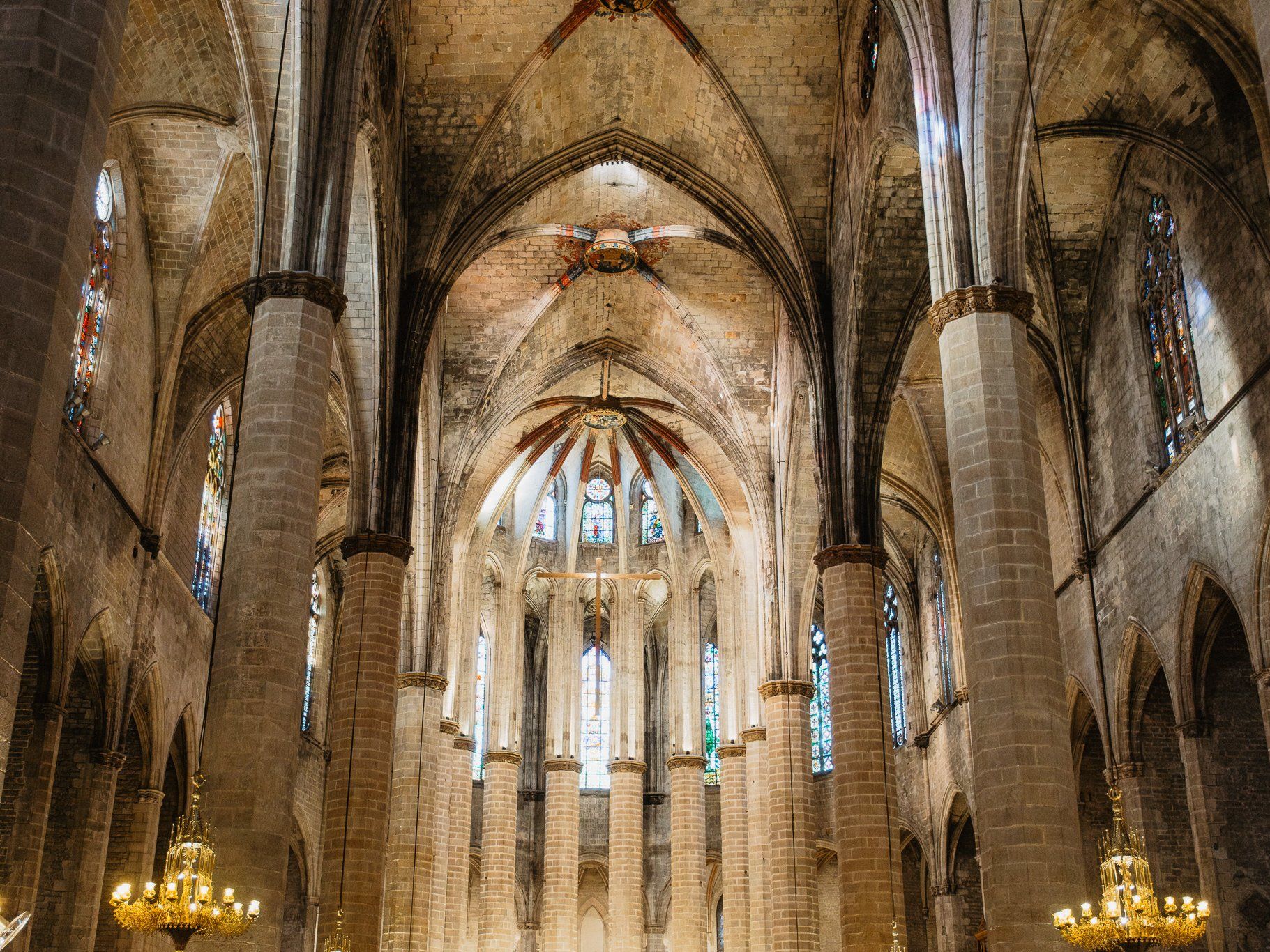 Tapas-Kulinarischer Stadtrundgang mit Getränken in Barcelona