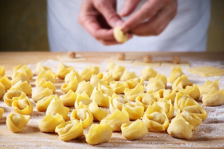 A Taste of Bologna: Guided Food Walking Tour