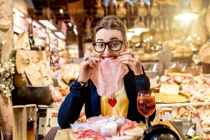 A Taste of Bologna: Guided Food Walking Tour