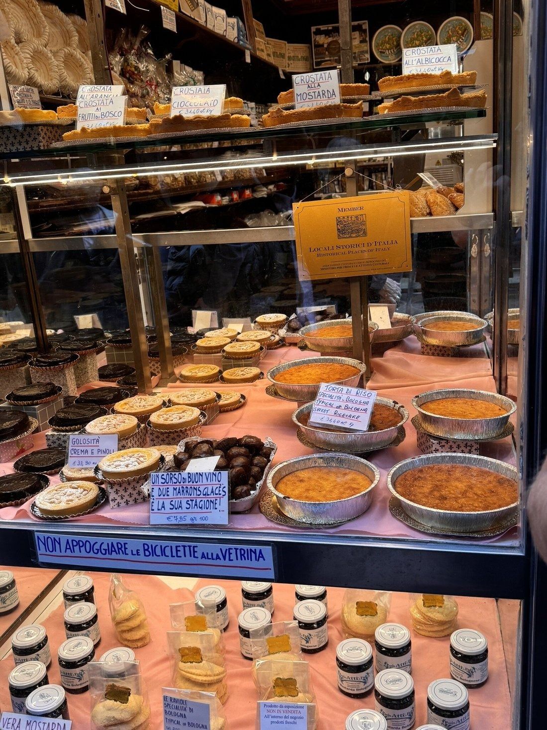 A Taste of Bologna: Guided Food Walking Tour