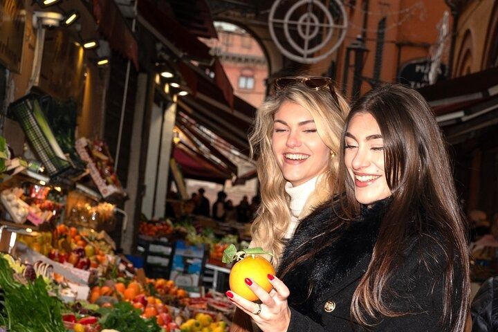 A Taste of Bologna: Guided Food Walking Tour