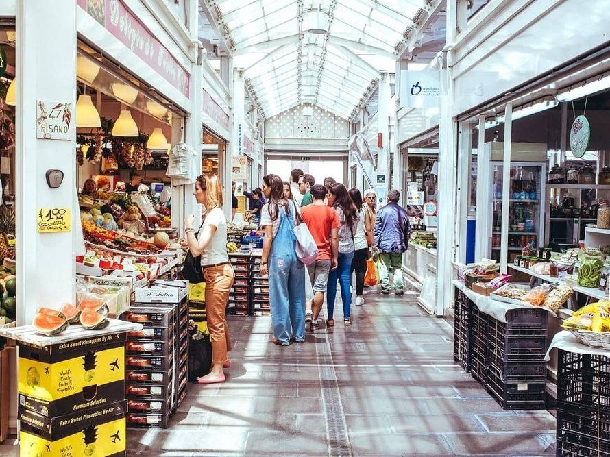 A Taste of Testaccio in Rome: Walking Tour with Market Tastings