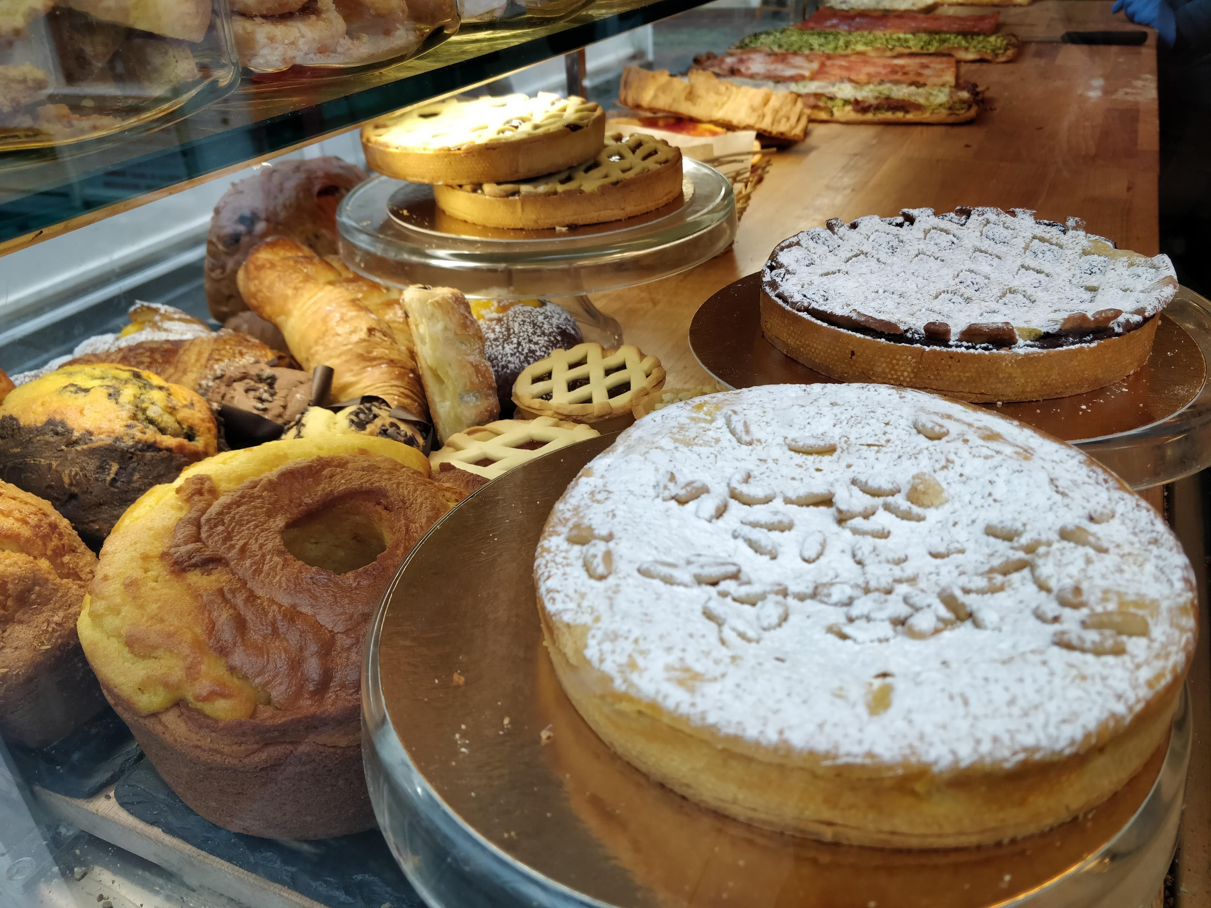 A Taste of Testaccio in Rome: Walking Tour with Market Tastings