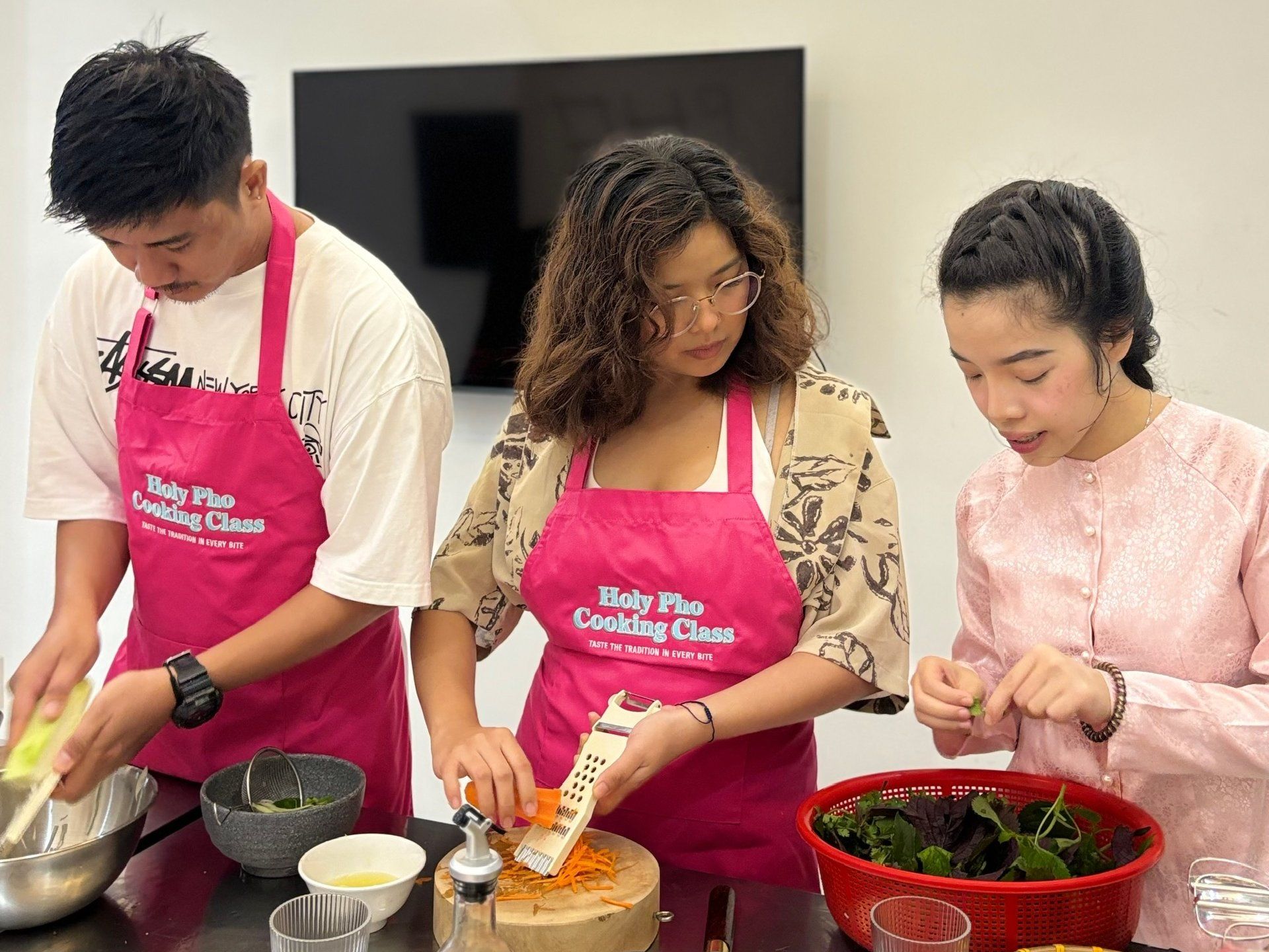 Taste of Saigon: Market Tour & Vietnamese Cooking in a Cozy Pink Kitchen