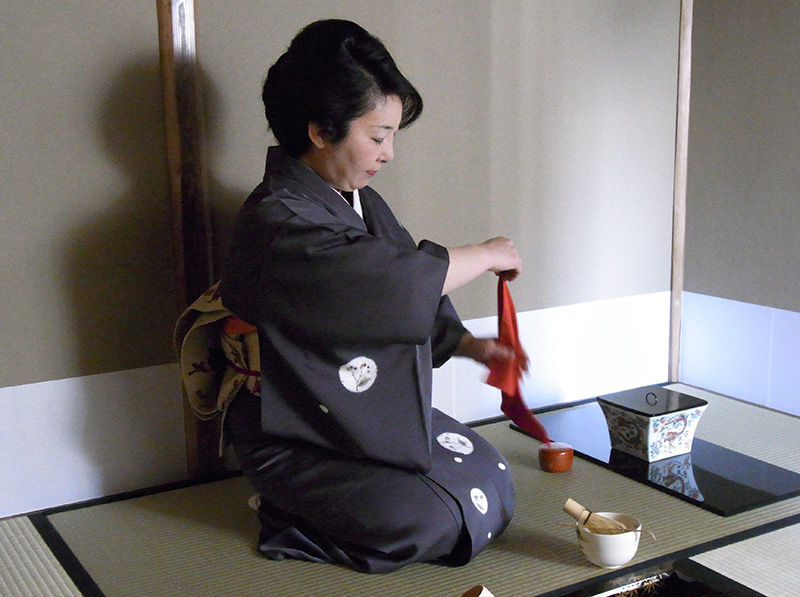 Chazen 茶禅 Tea Ceremony Experience the Tea Ceremony in Casual Kimono