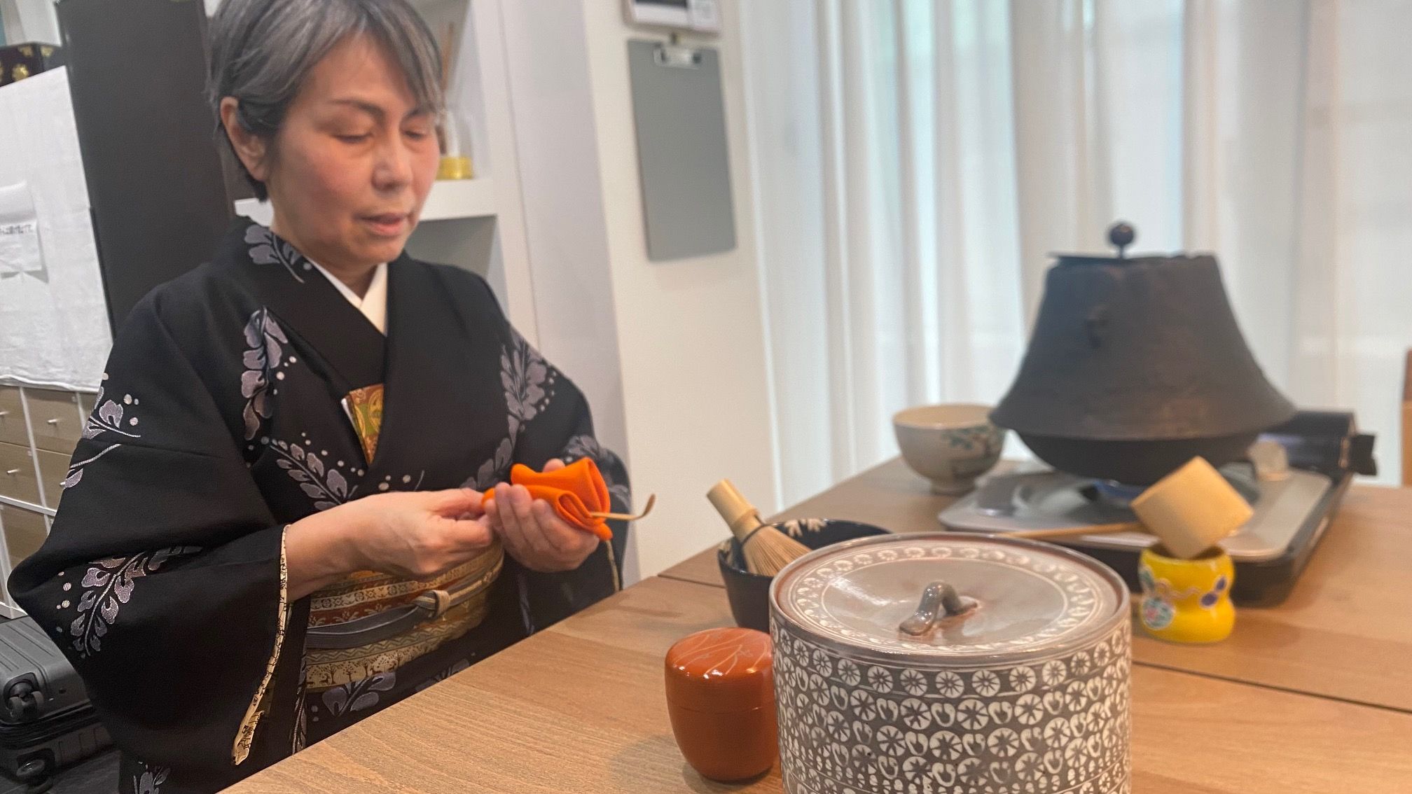 Tea ceremony in Osaka: Casual Tea Ceremony Matcha and Japanese Sweets are Included