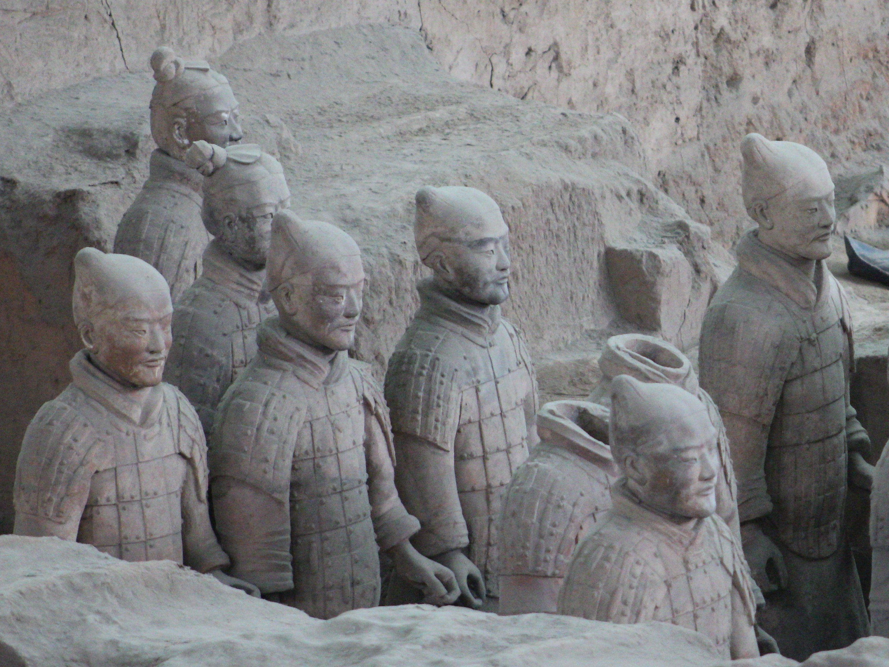 Day Tour with Noodle Making, Wet Market Visit, and Terracotta Warriors