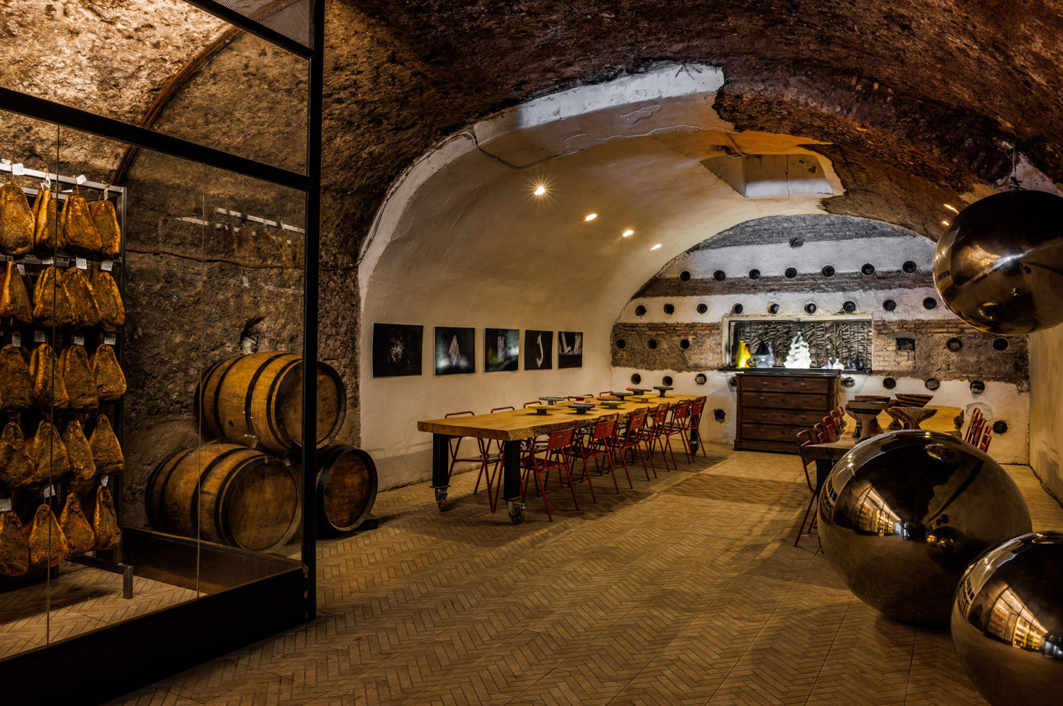 Testaccio Evening Food Tour & Tasting Experience with a Master Taster