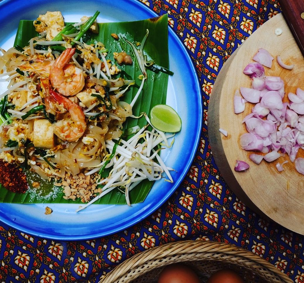 Authentic Thai Cooking in Traditional 100 Year Old House and Local Market Tour