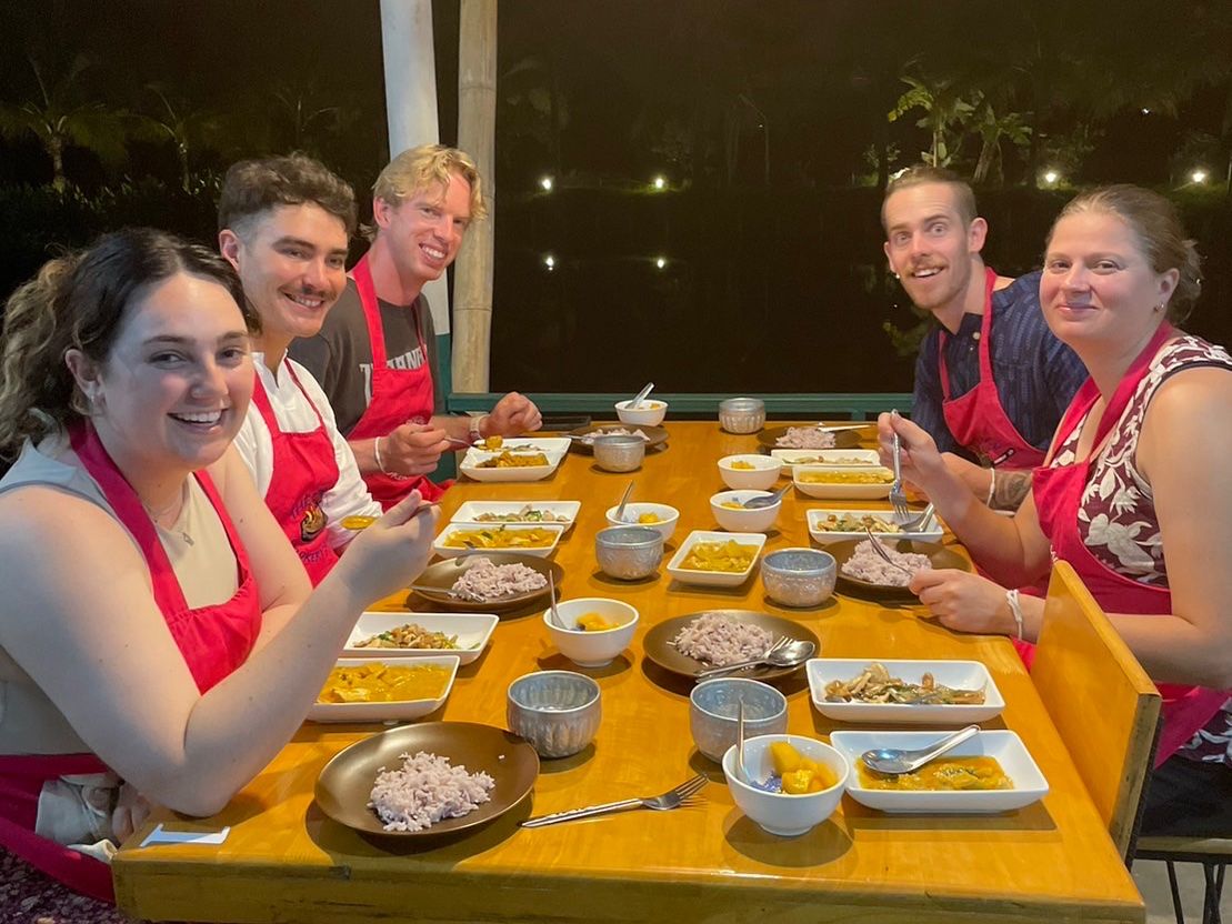 Thai Cooking Class in Organic Farm with Local Market Tour