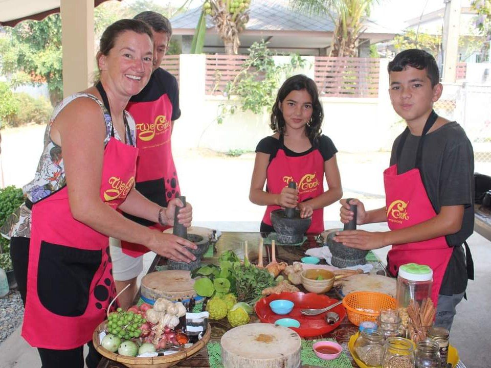 Discover the Secrets of Thai Cooking and have fun with a Market Tour