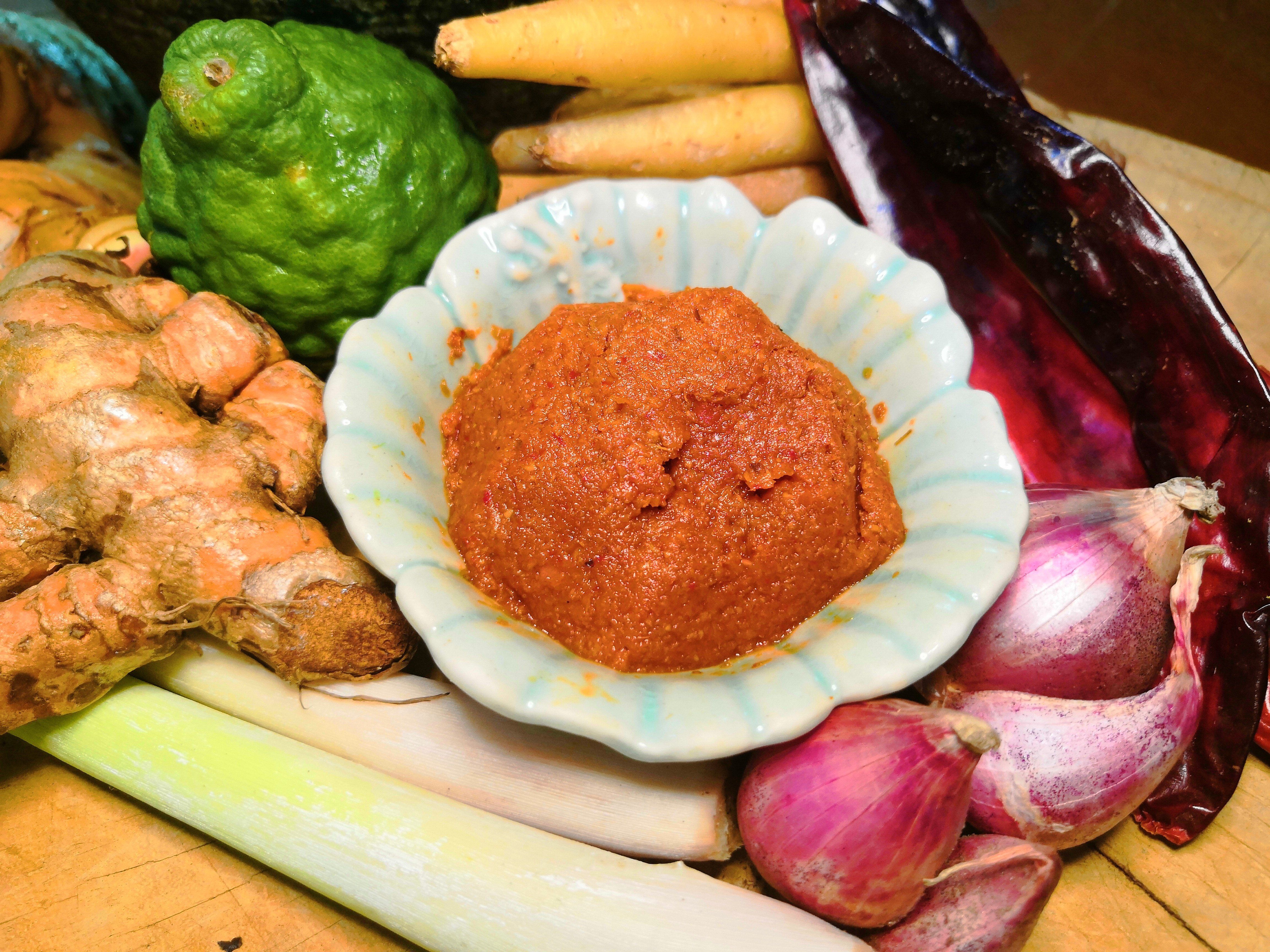 Discover the Secrets of Thai Cooking and have fun with a Market Tour